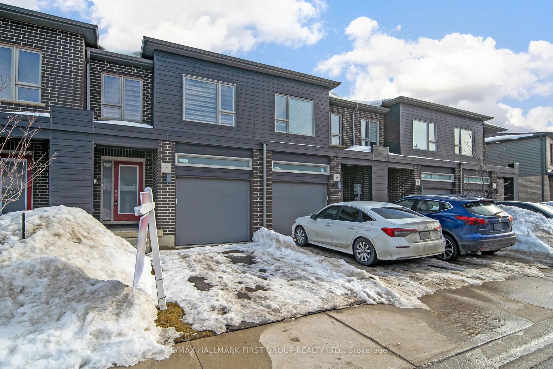 Photo 47 of 7 Pony Way, Kitchener — HOMEH