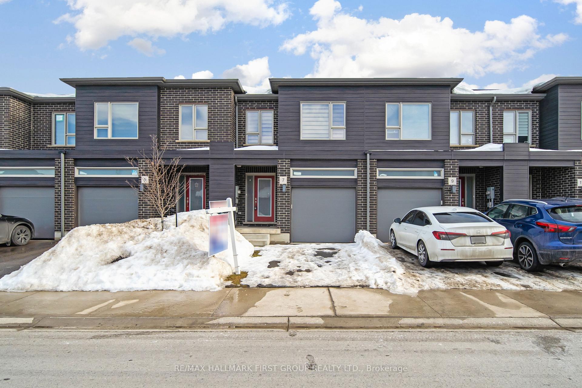 Photo 48 of 7 Pony Way, Kitchener — HOMEH