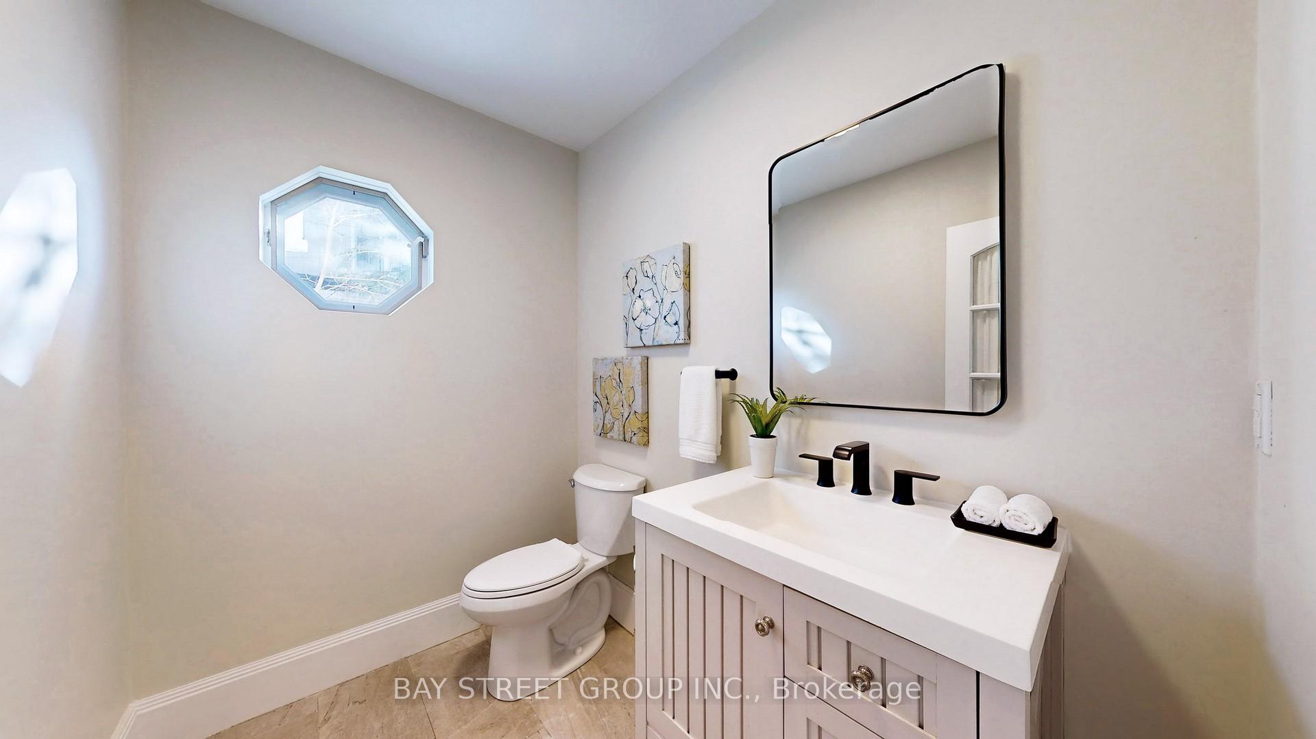 Photo 11 of 236 Main Street, Markham, Unionville — HOMEH