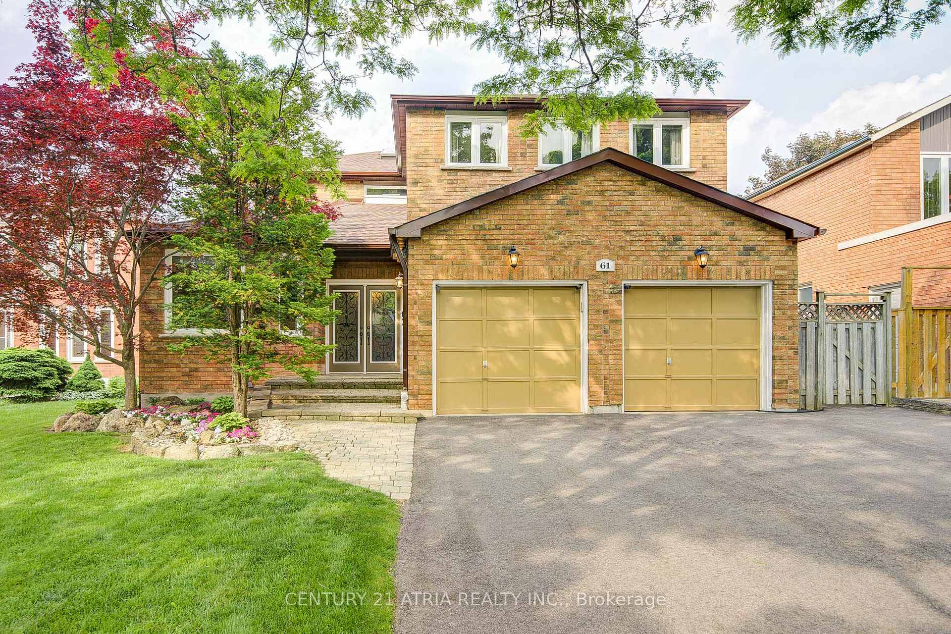 Photo 2 of 61 Brooklyn Crescent, Markham, Markville — HOMEH
