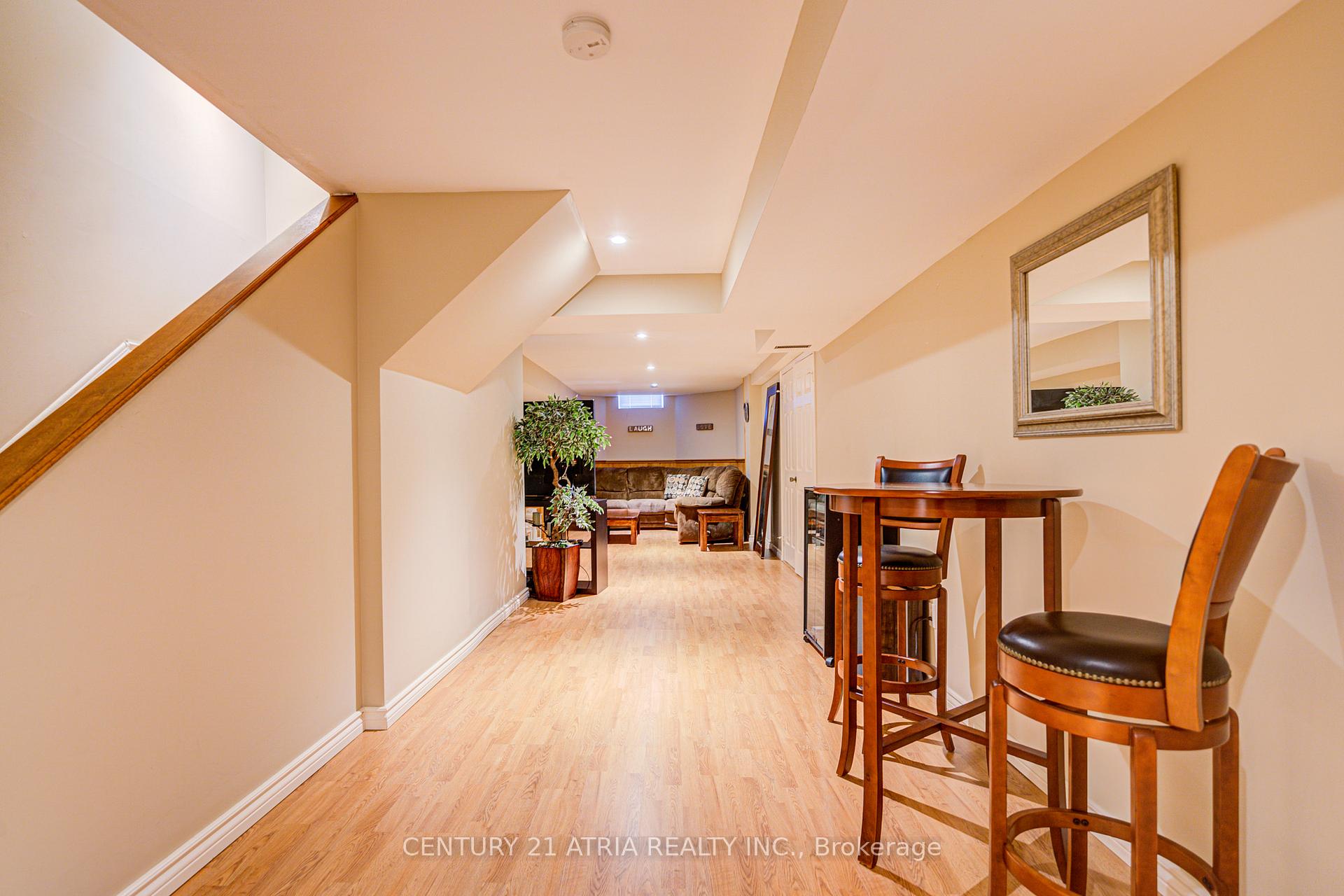 Photo 42 of 61 Brooklyn Crescent, Markham, Markville — HOMEH