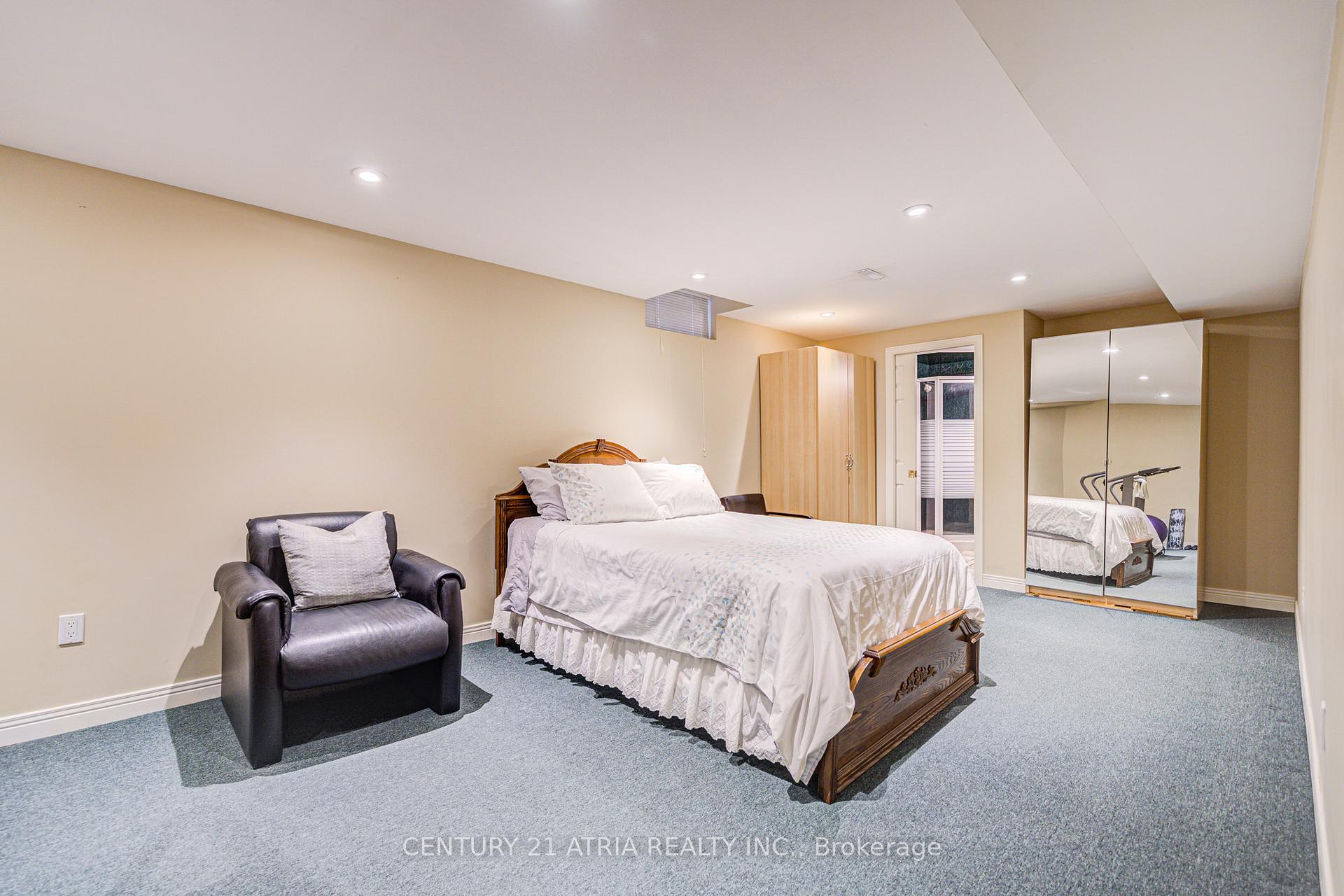 Photo 44 of 61 Brooklyn Crescent, Markham, Markville — HOMEH