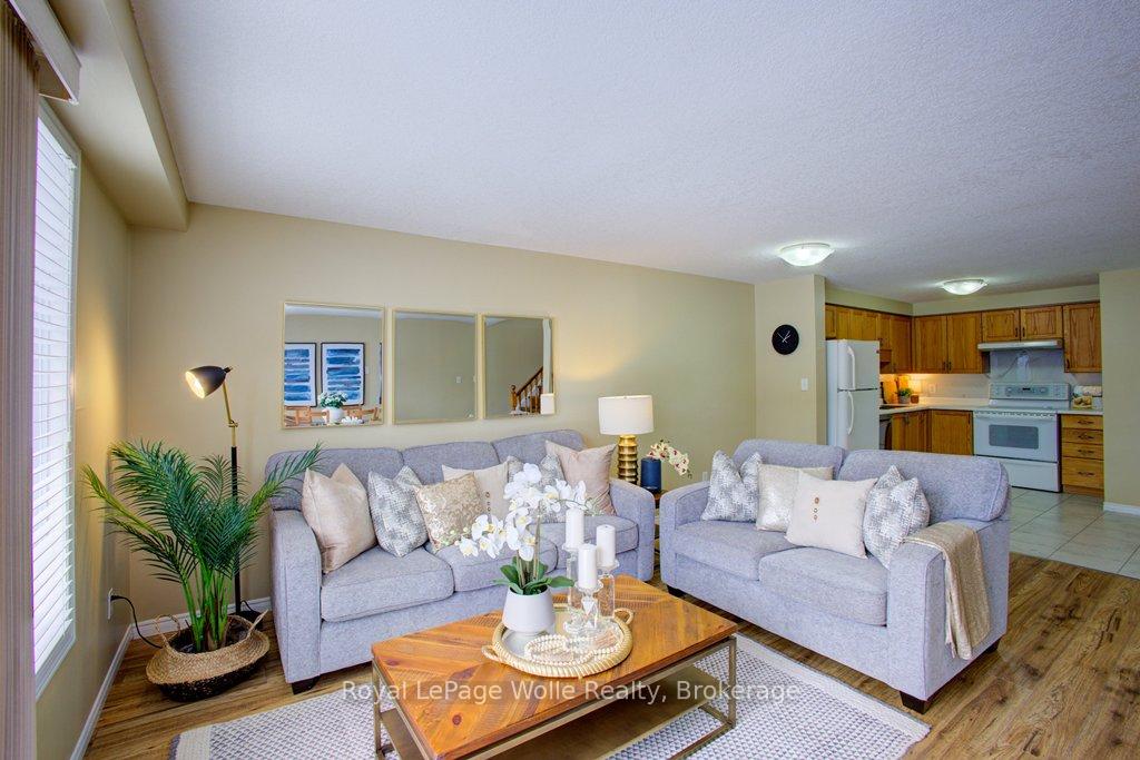 Photo 3 of 58 Max Becker Drive, Kitchener — HOMEH