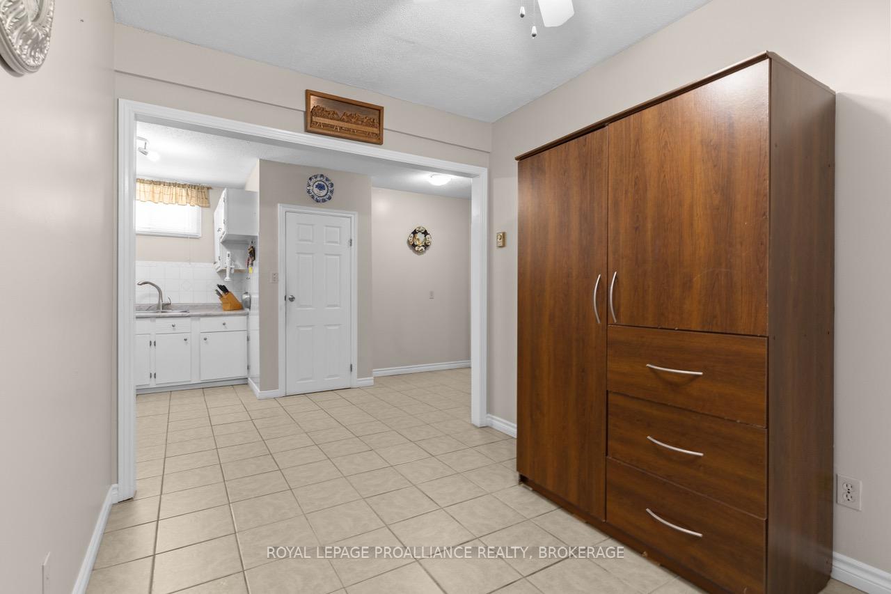 Photo 14 of 15 Shaw Street, Kingston, Rideau — HOMEH