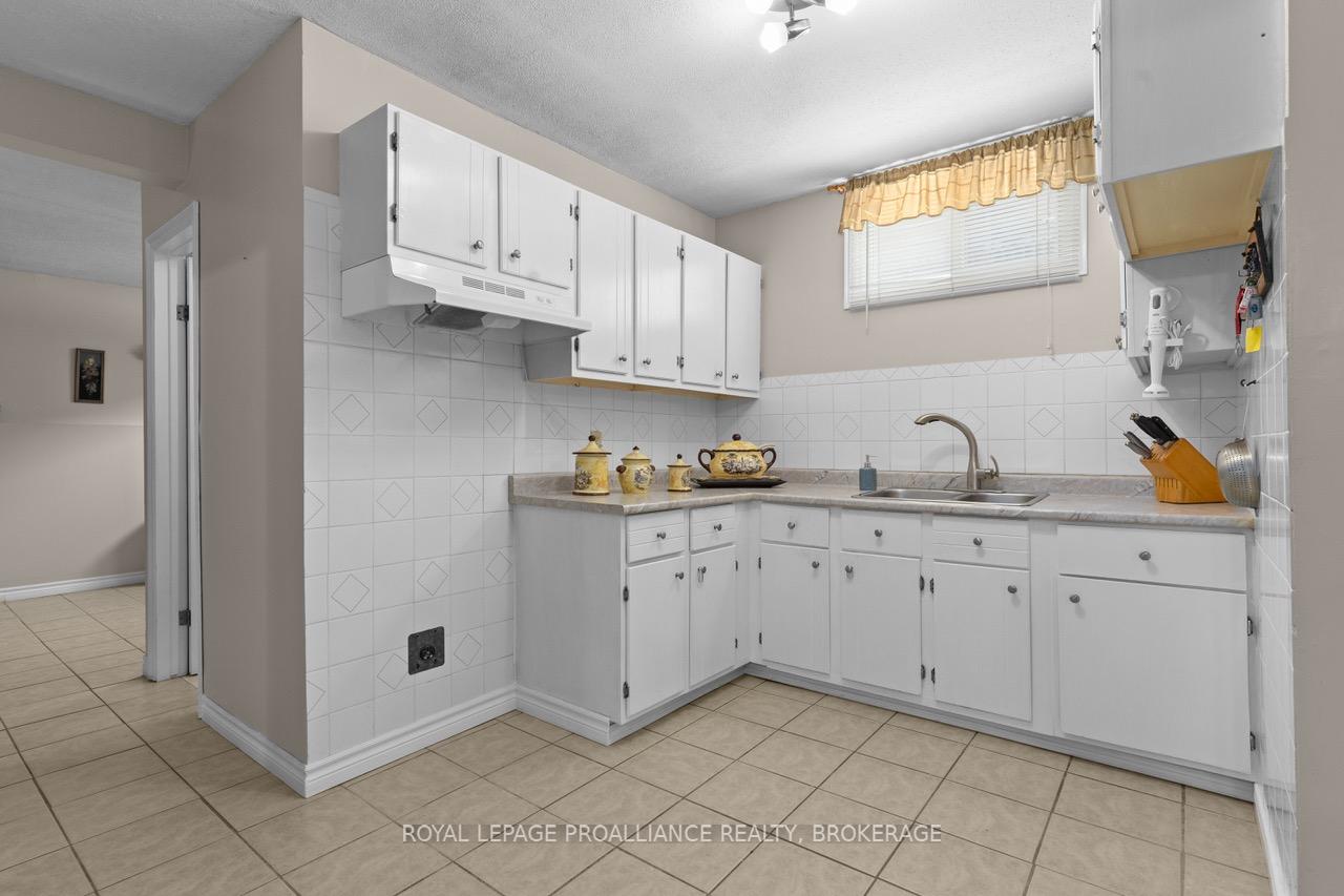Photo 15 of 15 Shaw Street, Kingston, Rideau — HOMEH
