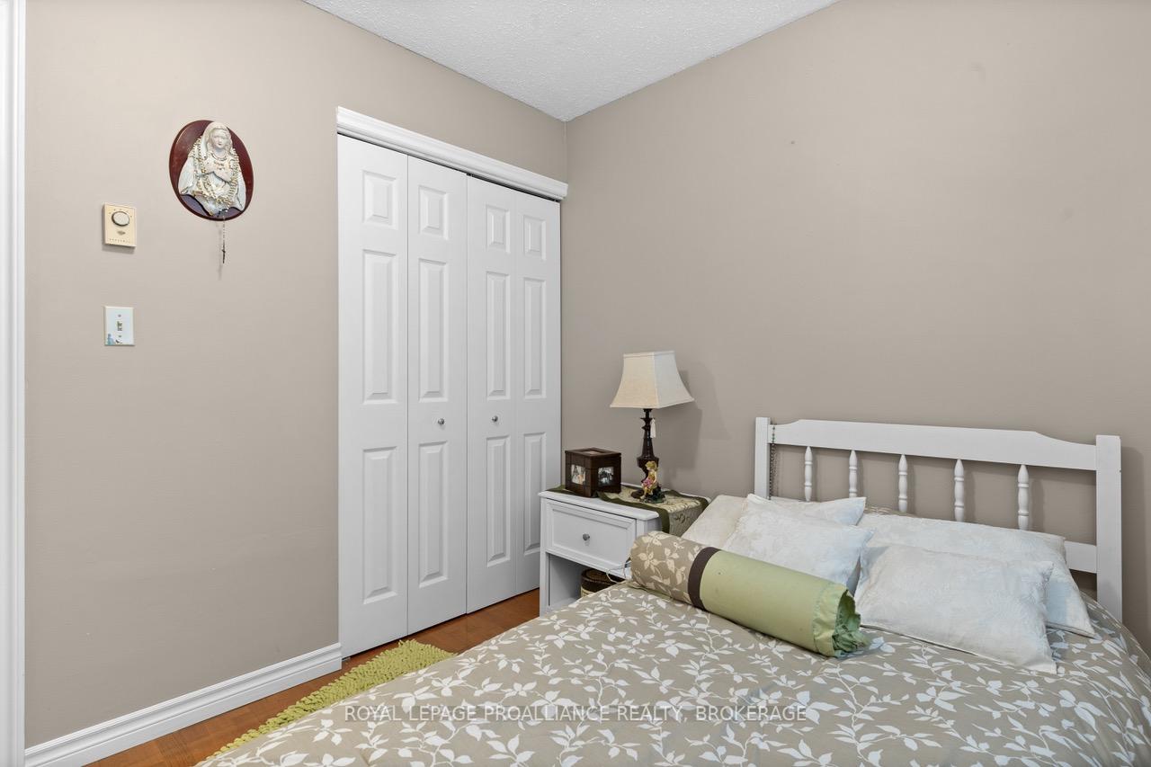 Photo 23 of 15 Shaw Street, Kingston, Rideau — HOMEH