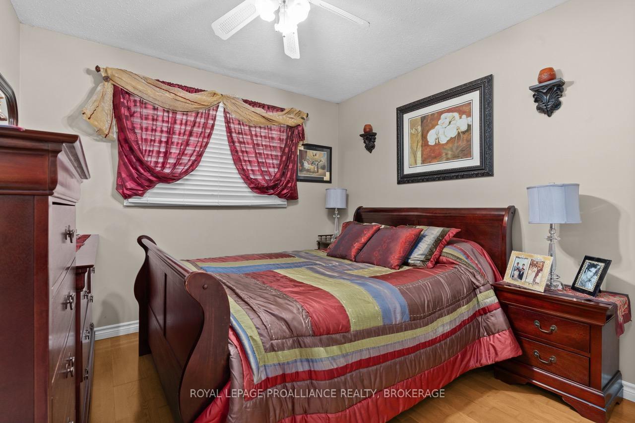 Photo 24 of 15 Shaw Street, Kingston, Rideau — HOMEH