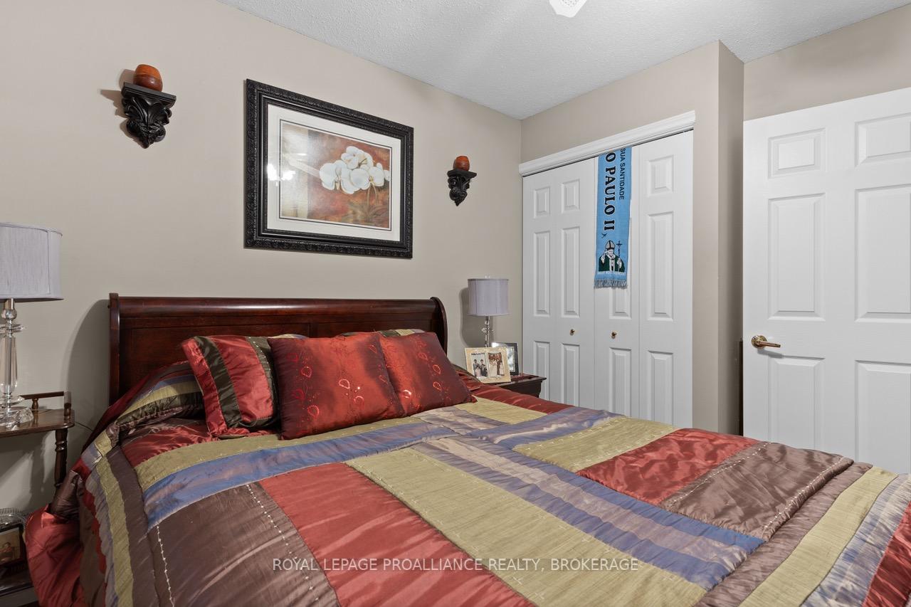 Photo 25 of 15 Shaw Street, Kingston, Rideau — HOMEH