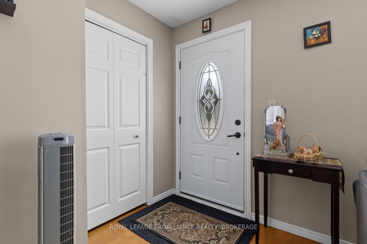 Photo 33 of 15 Shaw Street, Kingston, Rideau — HOMEH