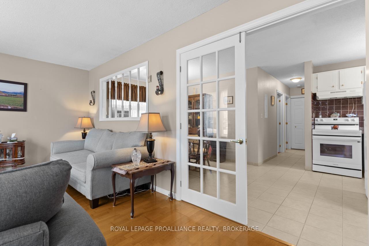 Photo 36 of 15 Shaw Street, Kingston, Rideau — HOMEH