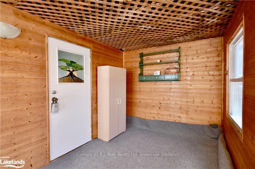 Photo 9 of 12 Vics Road, Midland — HOMEH