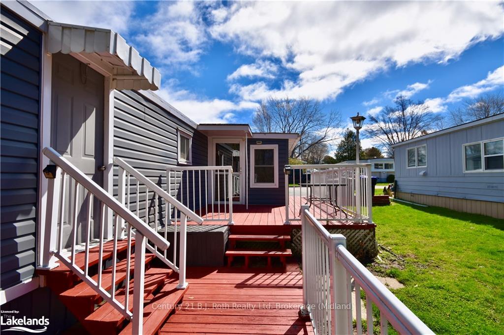Photo 11 of 12 Vics Road, Midland — HOMEH