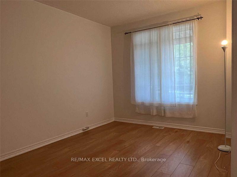 Photo 2 of 7 Foxton Road, Markham, Cornell — HOMEH