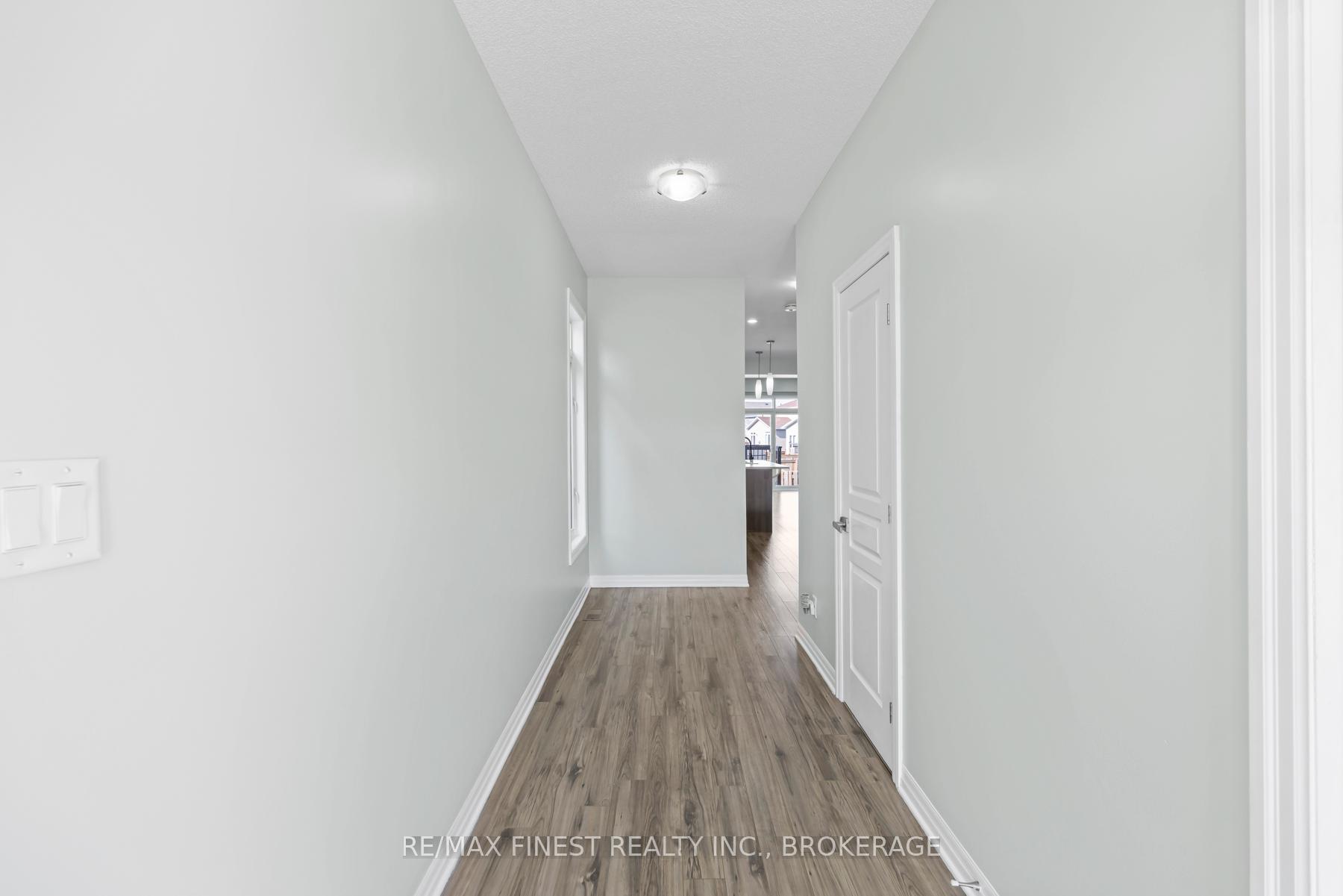 Photo 6 of 931 Riverview Way, Kingston, Kingston East (Incl Barret Crt) — HOMEH