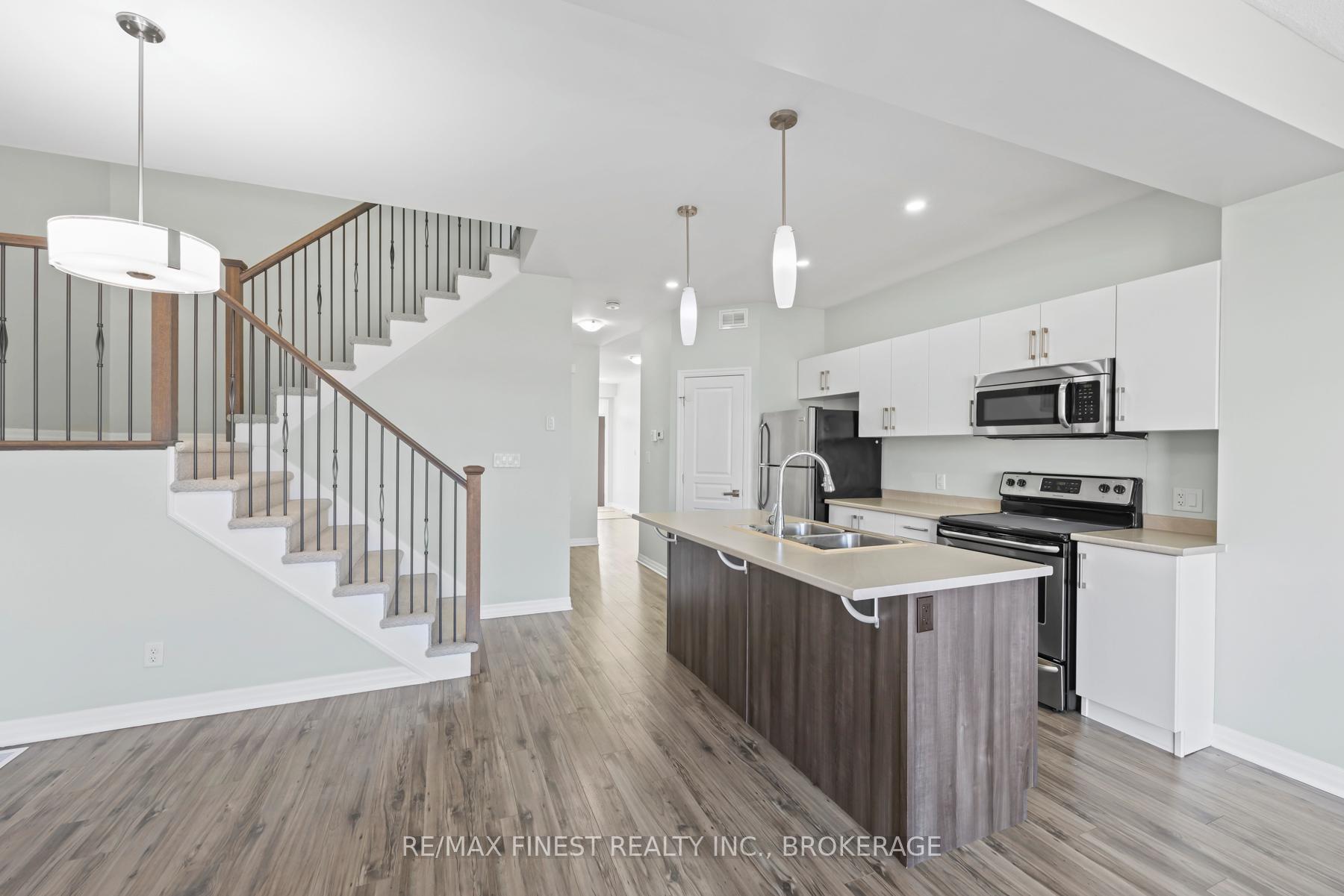 Photo 13 of 931 Riverview Way, Kingston, Kingston East (Incl Barret Crt) — HOMEH