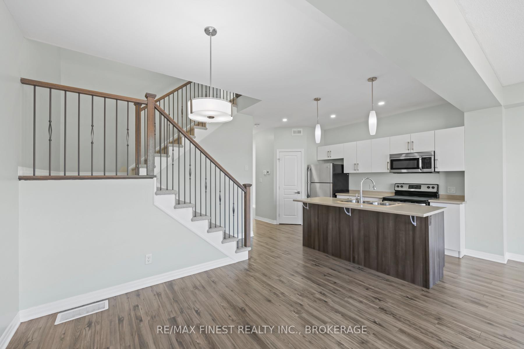 Photo 16 of 931 Riverview Way, Kingston, Kingston East (Incl Barret Crt) — HOMEH