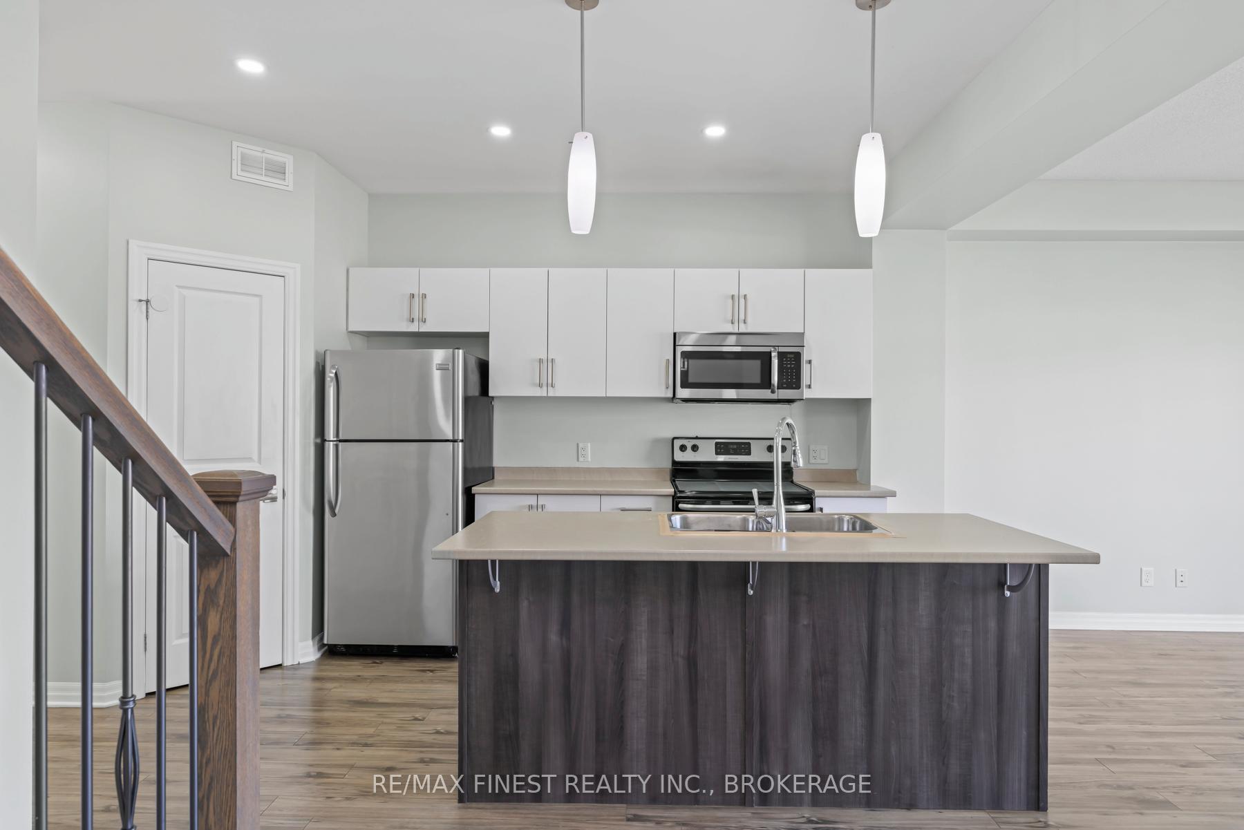 Photo 17 of 931 Riverview Way, Kingston, Kingston East (Incl Barret Crt) — HOMEH