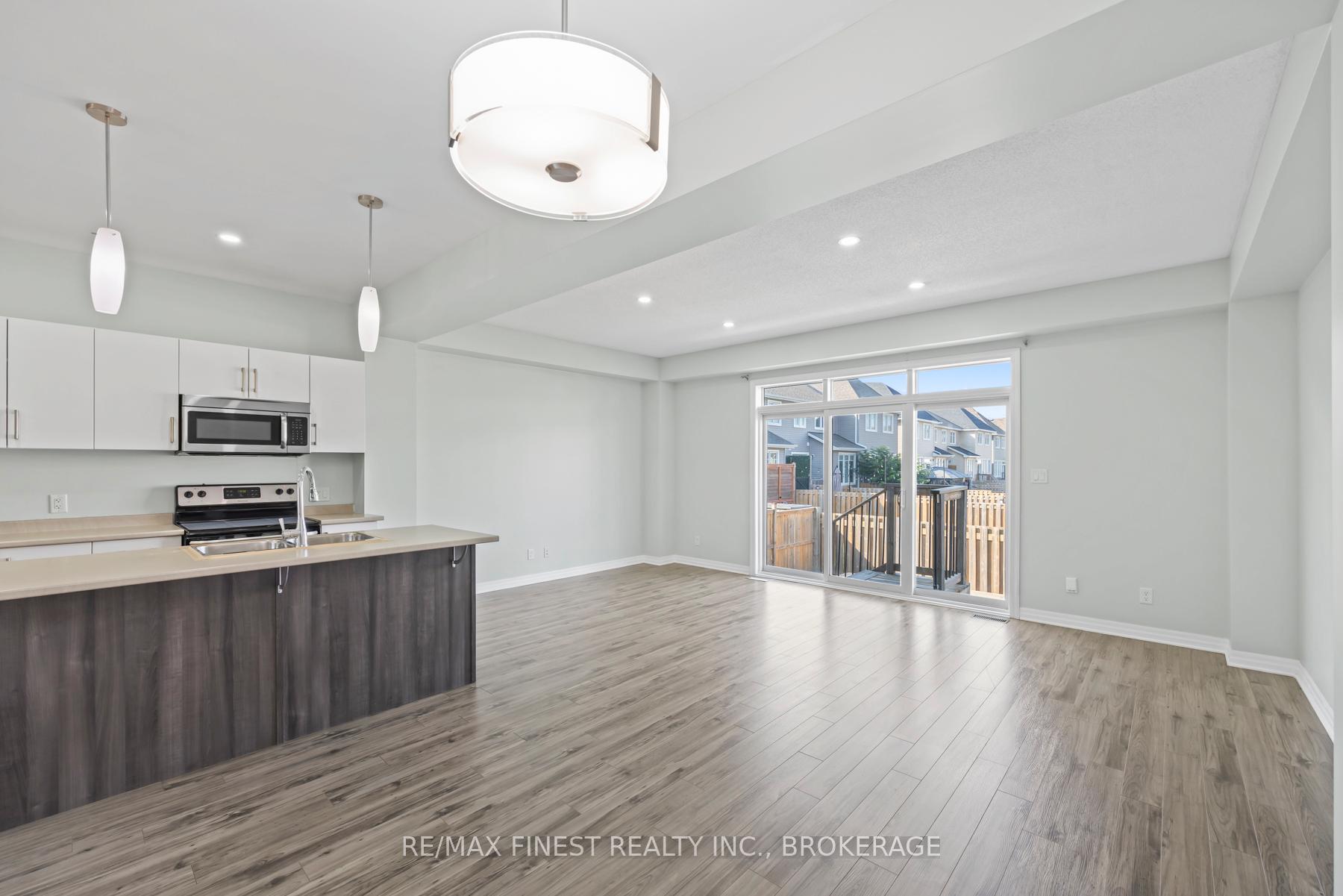 Photo 18 of 931 Riverview Way, Kingston, Kingston East (Incl Barret Crt) — HOMEH