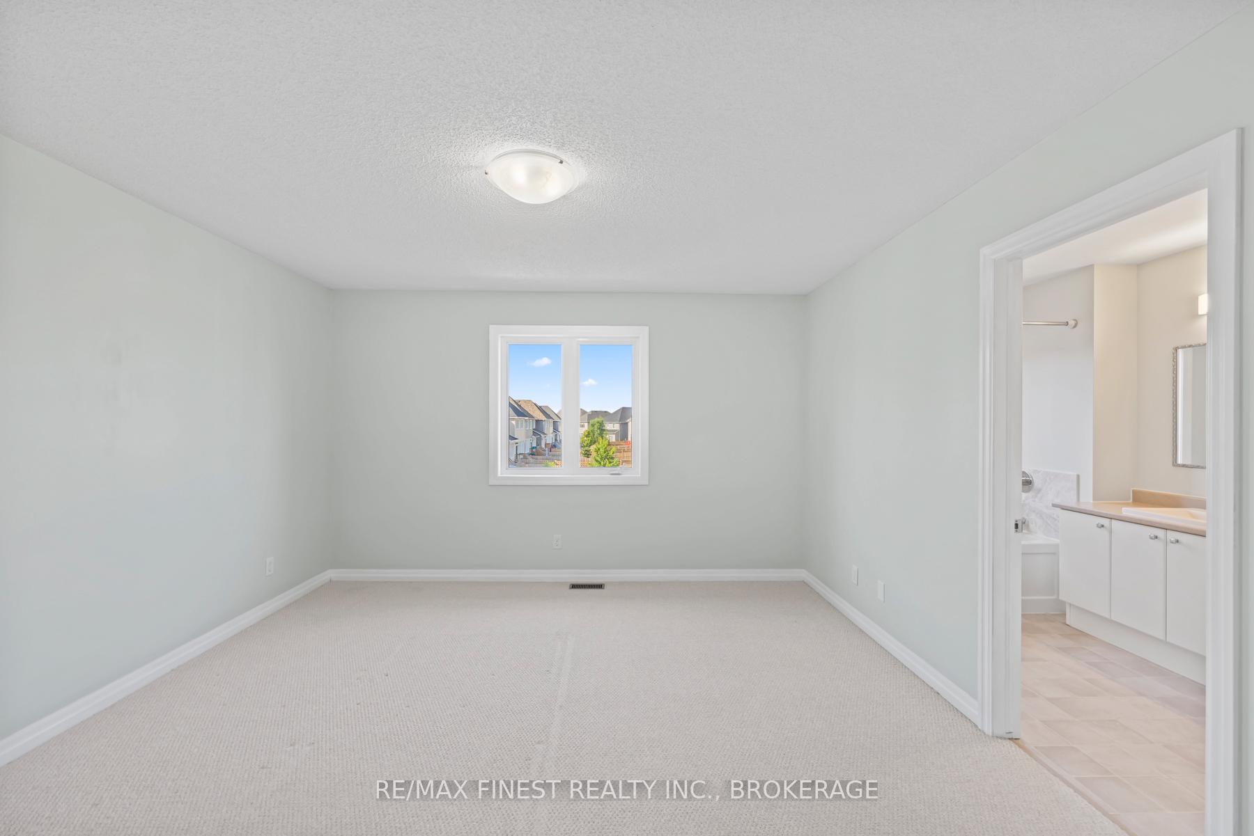 Photo 25 of 931 Riverview Way, Kingston, Kingston East (Incl Barret Crt) — HOMEH