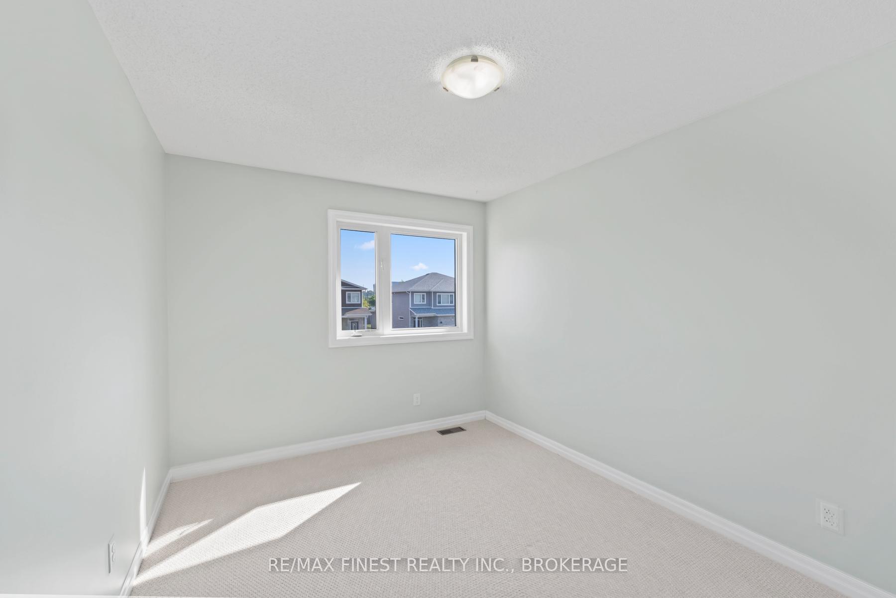 Photo 31 of 931 Riverview Way, Kingston, Kingston East (Incl Barret Crt) — HOMEH