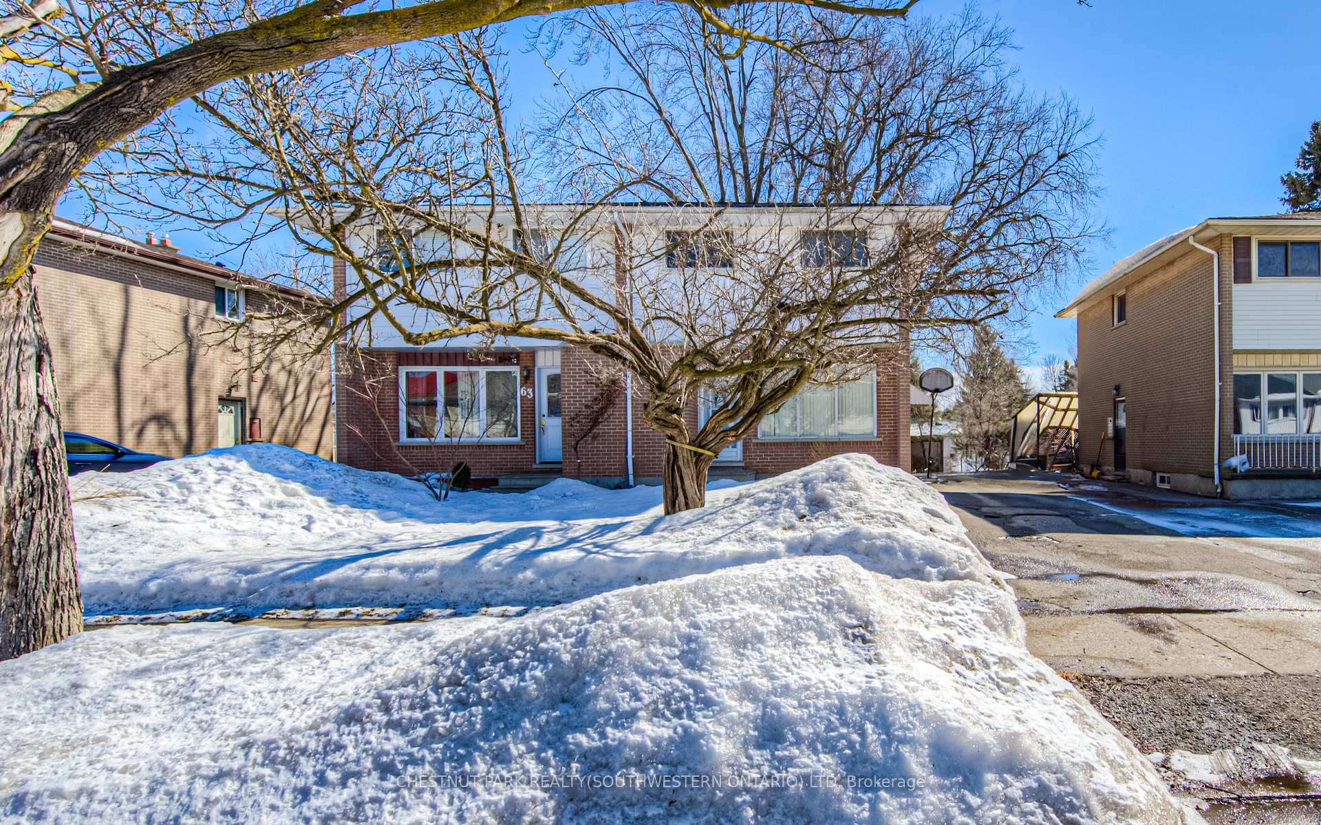 Photo 2 of 65 Overlea Drive, Kitchener — HOMEH