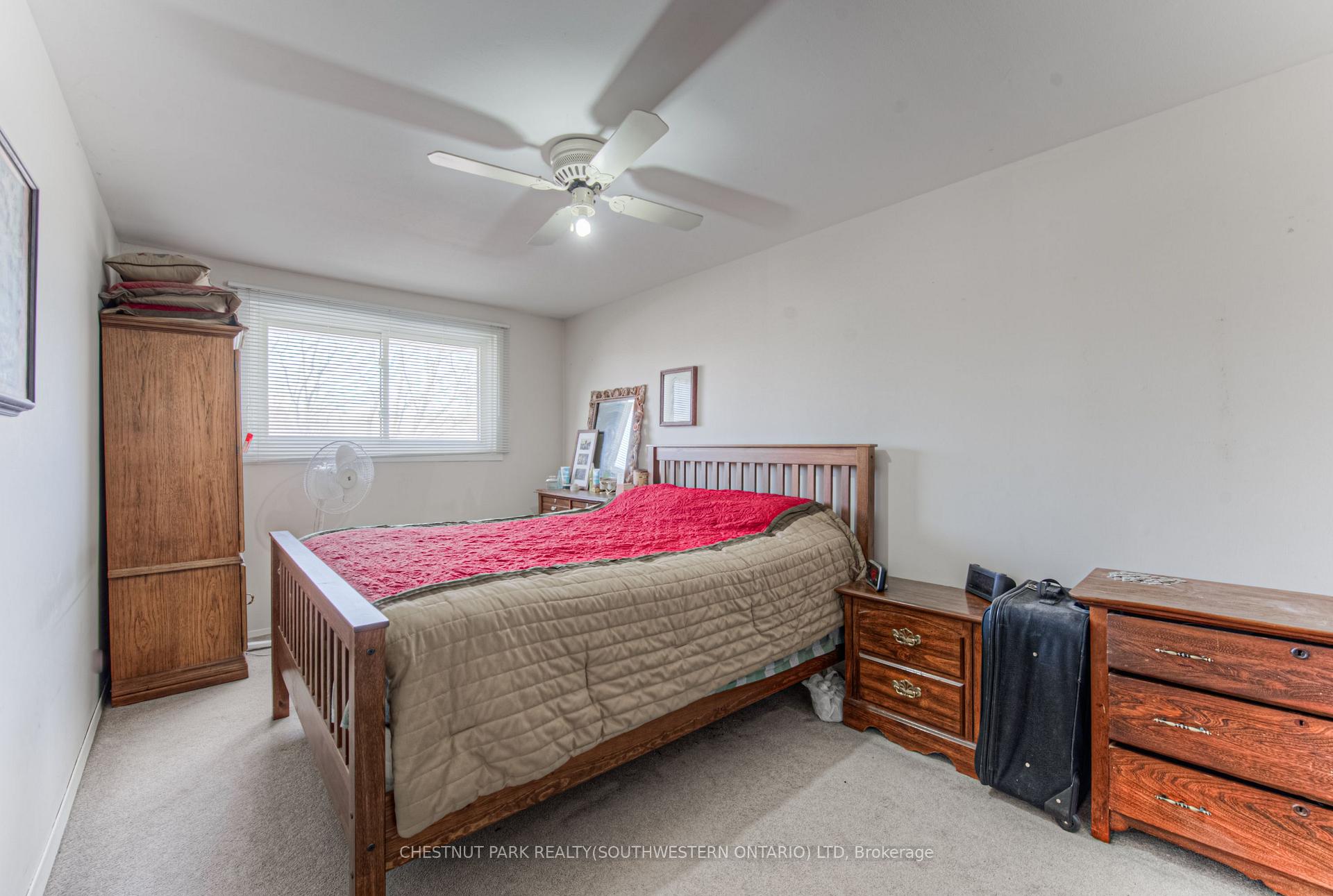Photo 16 of 65 Overlea Drive, Kitchener — HOMEH