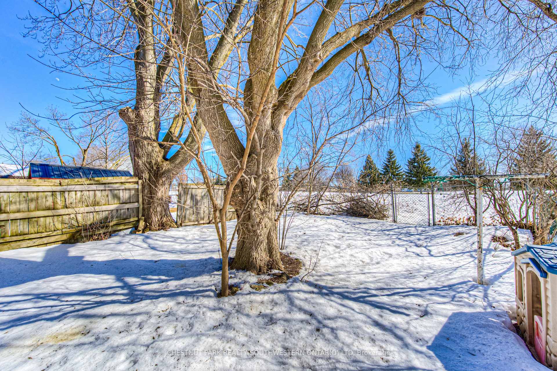 Photo 27 of 65 Overlea Drive, Kitchener — HOMEH