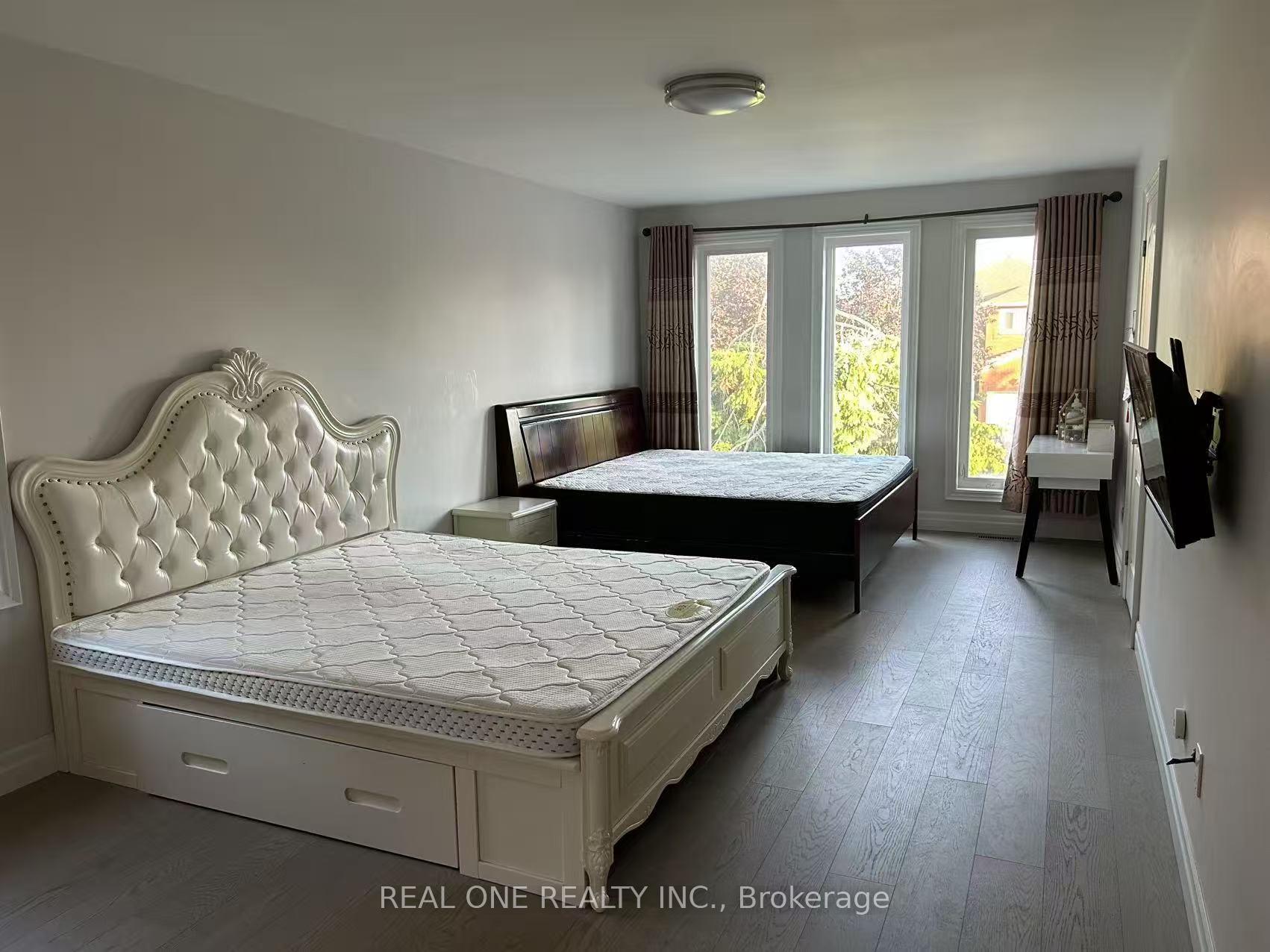 Photo 5 of Unit Upper L, 26 Fairty Drive, Markham, Middlefield — HOMEH