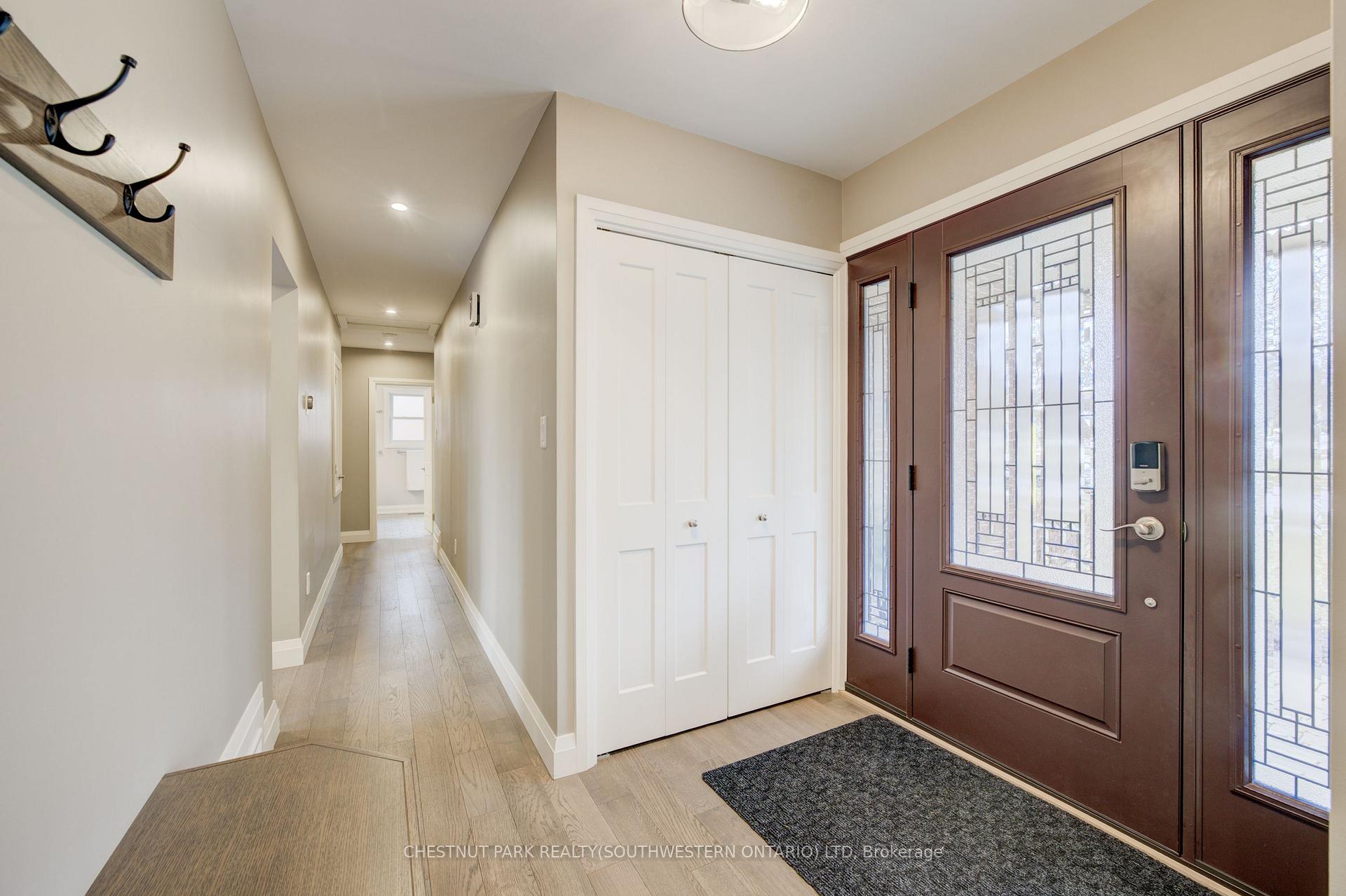 Photo 4 of 45 Uplands Drive, Kitchener — HOMEH
