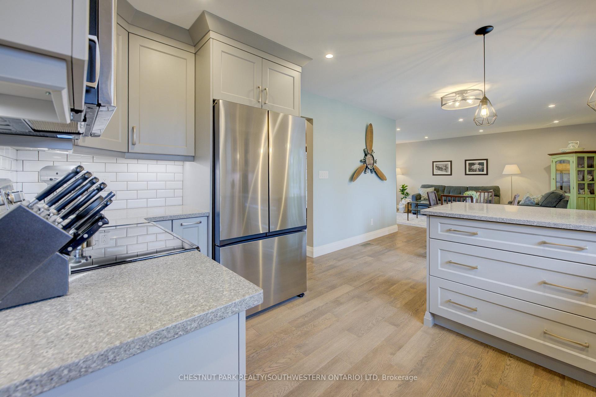 Photo 14 of 45 Uplands Drive, Kitchener — HOMEH