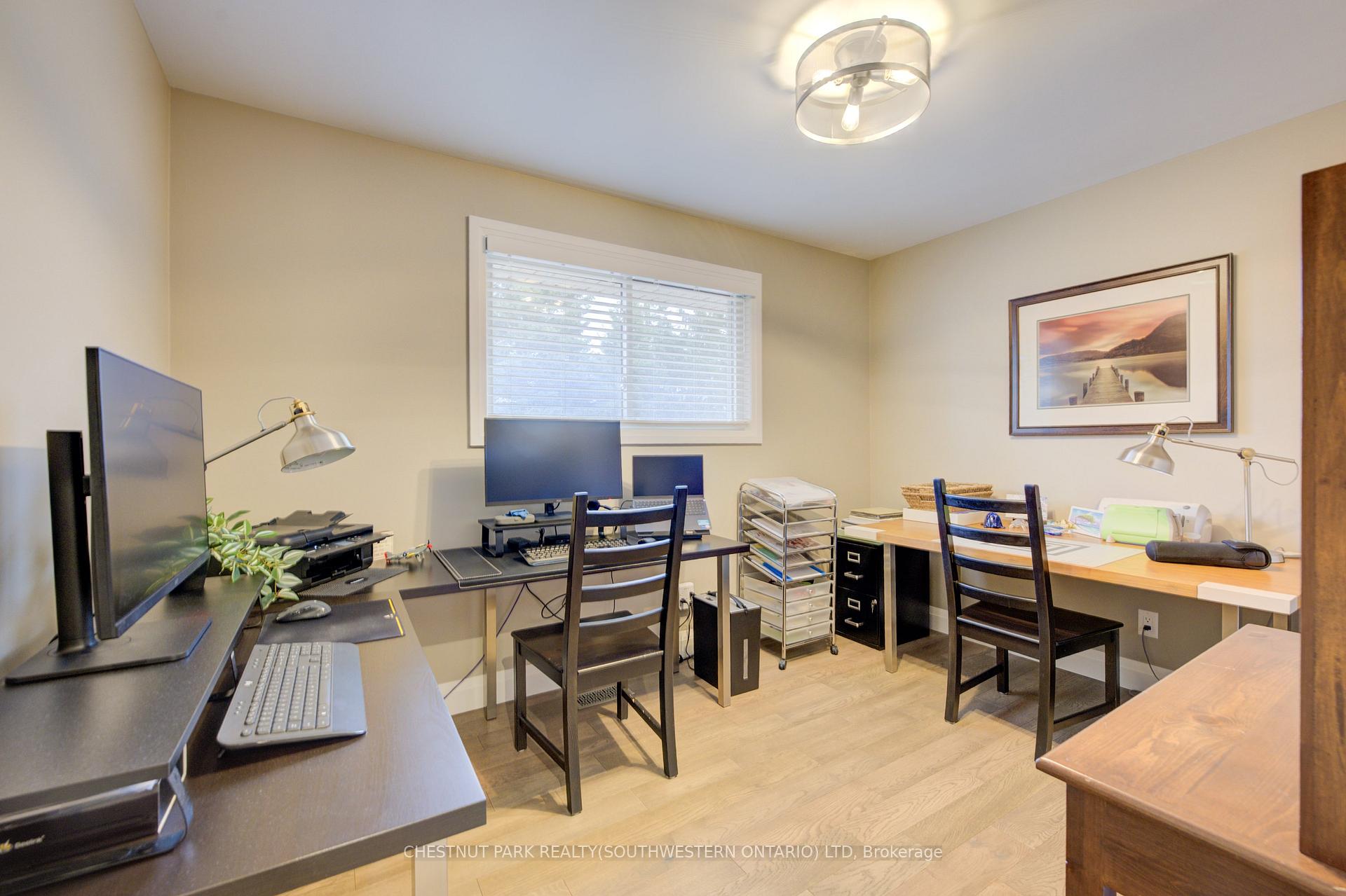 Photo 16 of 45 Uplands Drive, Kitchener — HOMEH