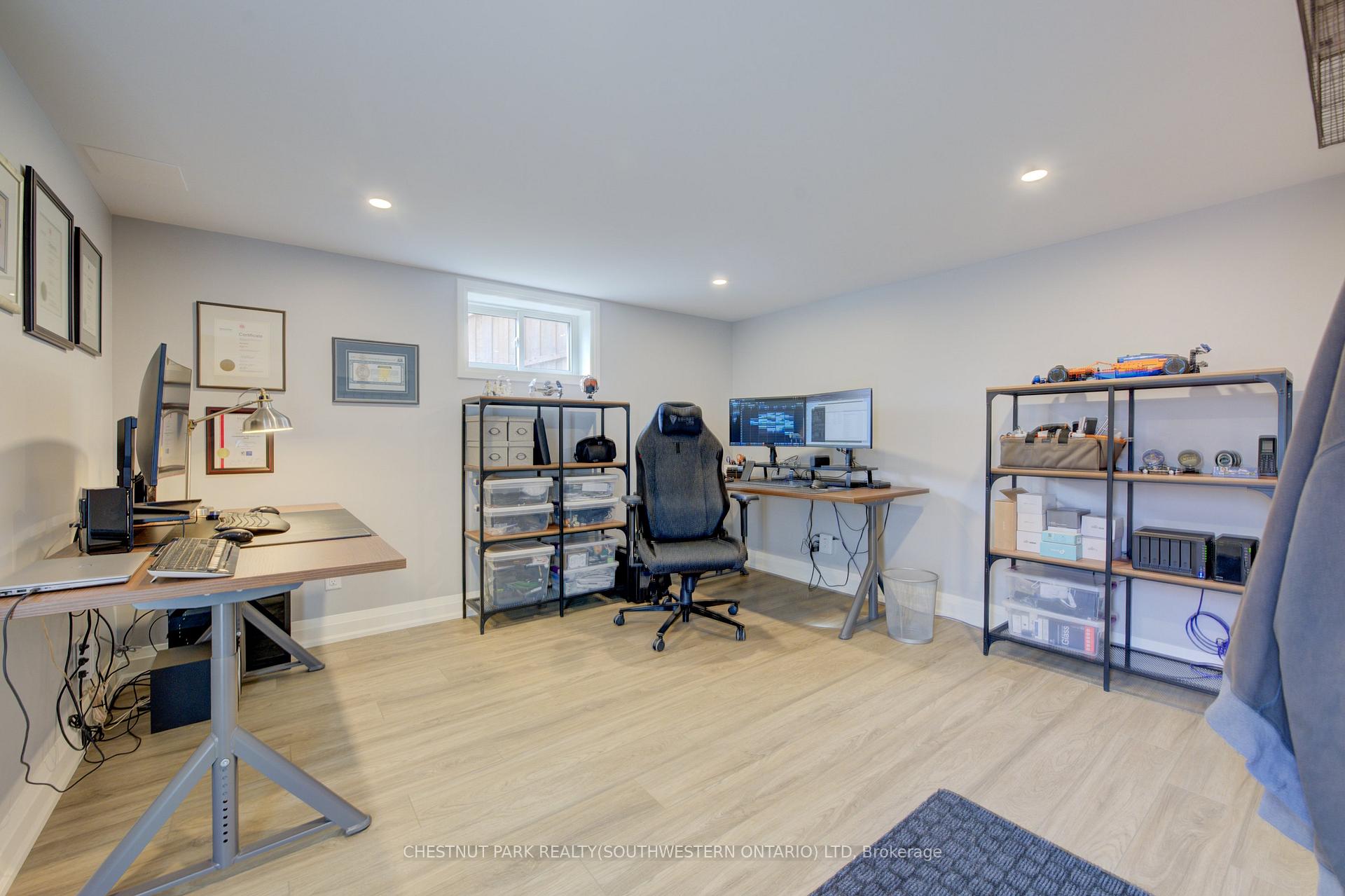 Photo 30 of 45 Uplands Drive, Kitchener — HOMEH