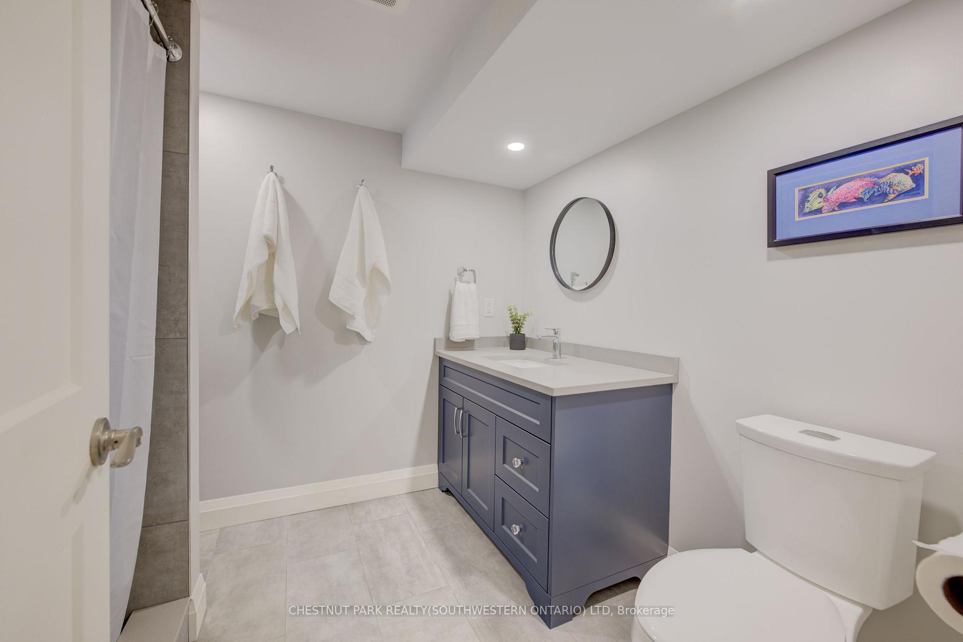 Photo 33 of 45 Uplands Drive, Kitchener — HOMEH