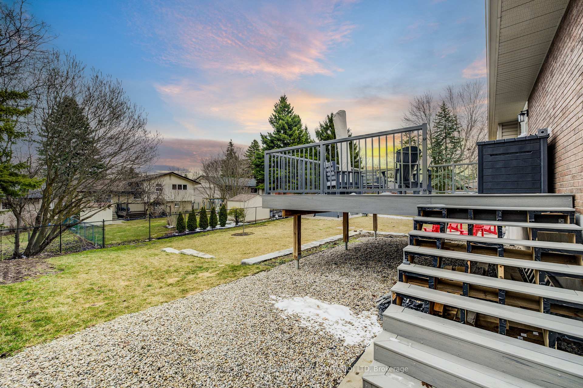 Photo 40 of 45 Uplands Drive, Kitchener — HOMEH