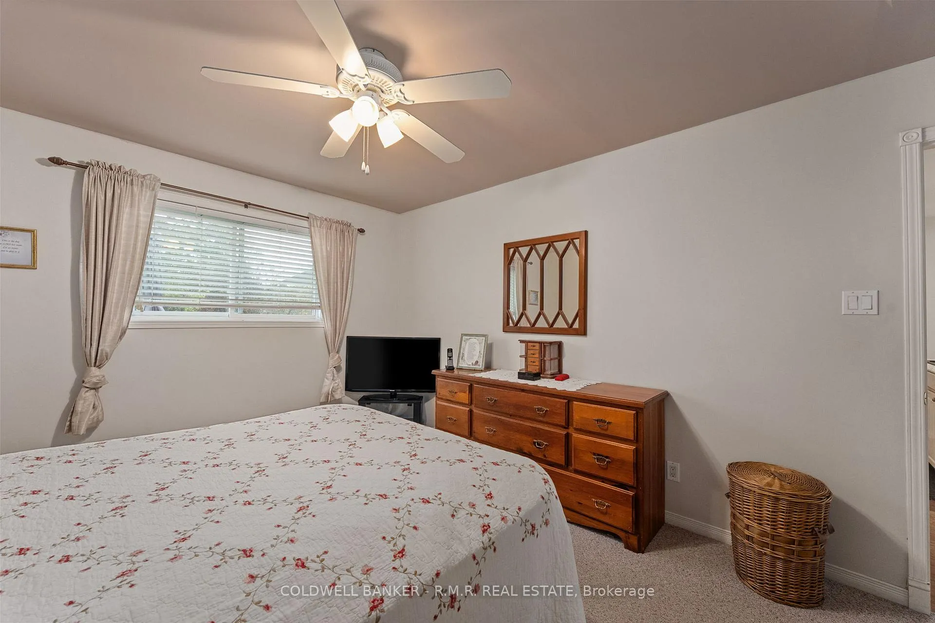 Photo 15 of 34 John Street, Kawartha Lakes, Bobcaygeon — HOMEH