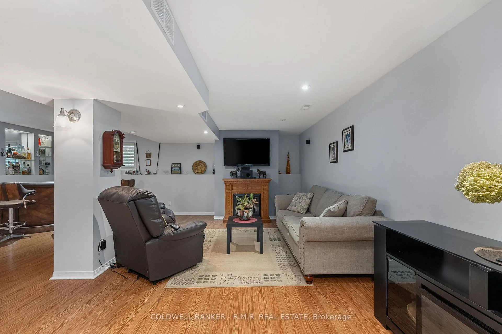 Photo 27 of 34 John Street, Kawartha Lakes, Bobcaygeon — HOMEH