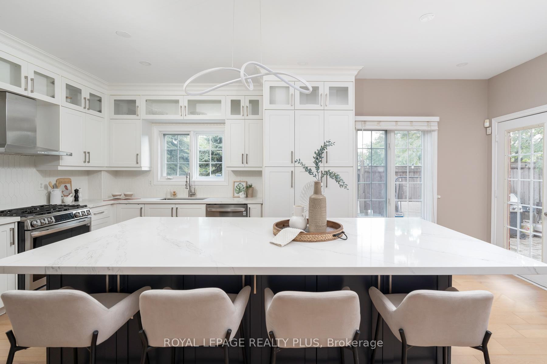 Photo 12 of 1059 McClenahan Crescent, Milton, Clarke — HOMEH
