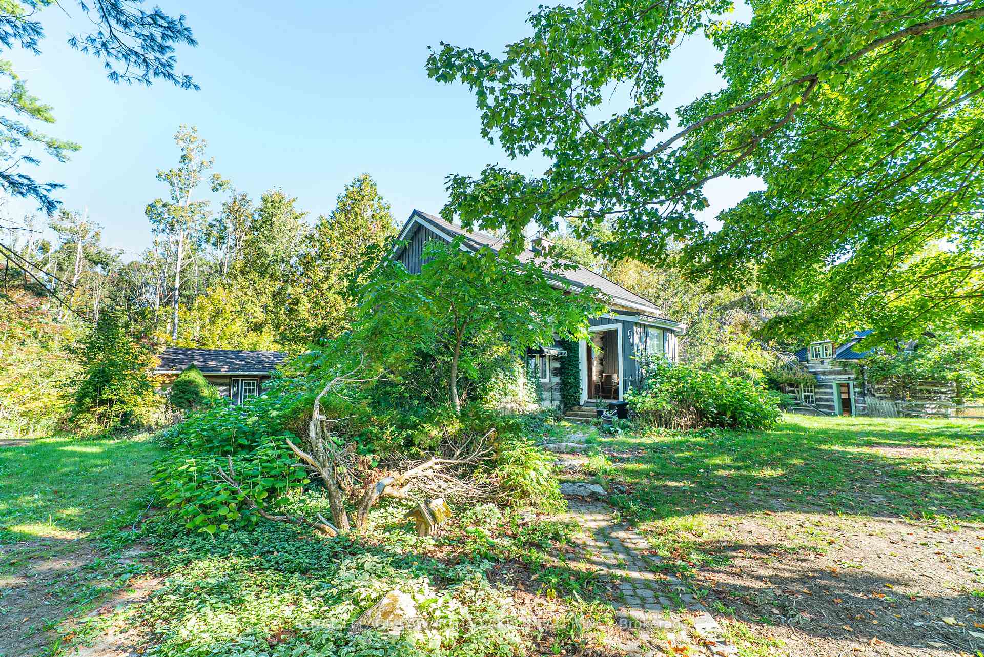 Photo 6 of 979 Linden Valley Road, Kawartha Lakes, Woodville — HOMEH