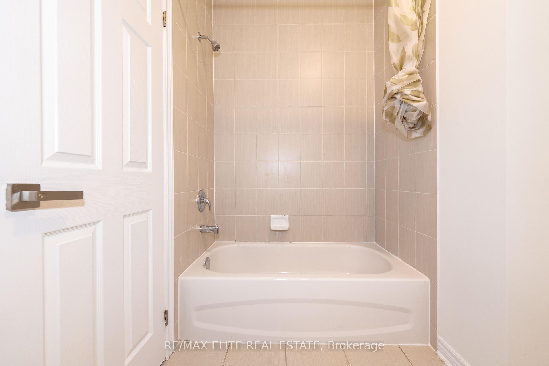 Photo 26 of 32 Titan Trail, Markham, Cedarwood — HOMEH