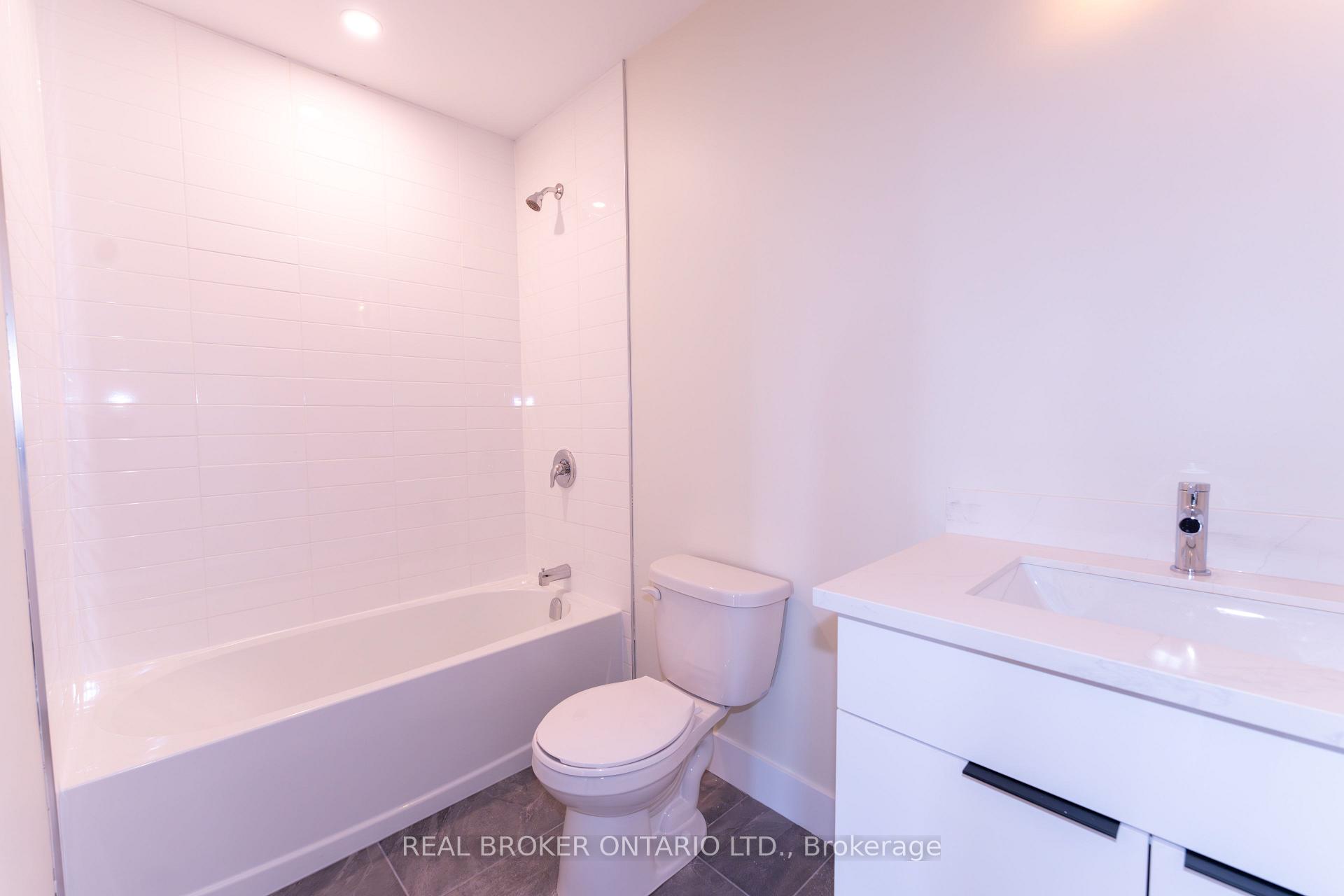 Photo 7 of Unit 404, 169 James Street S, Hamilton, Corktown — HOMEH