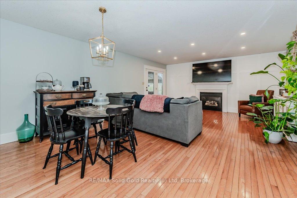 Photo 11 of 56 Woolwich Street, Kitchener, Bridgeport — HOMEH
