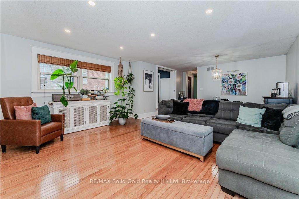 Photo 13 of 56 Woolwich Street, Kitchener, Bridgeport — HOMEH