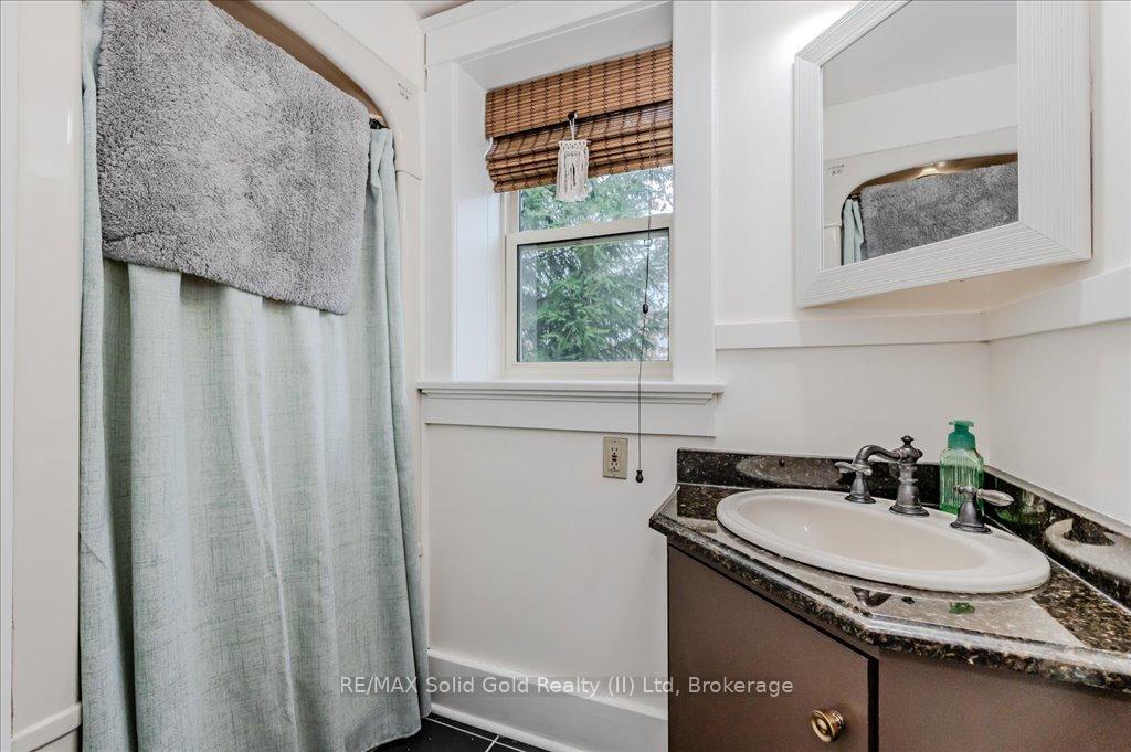 Photo 17 of 56 Woolwich Street, Kitchener, Bridgeport — HOMEH