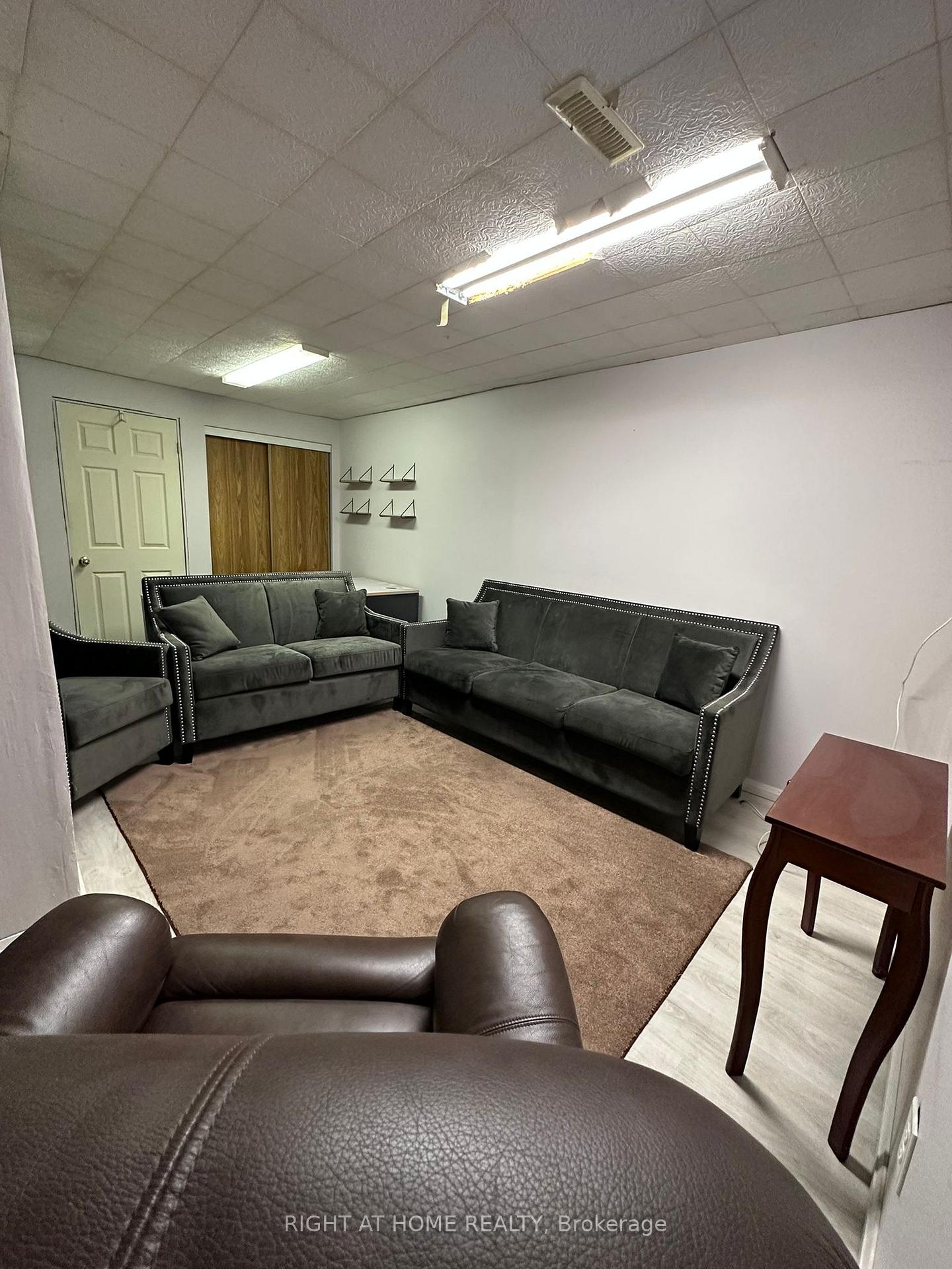 Photo 1 of 130 Dunbar Crescent, Markham, Milliken Mills East — HOMEH