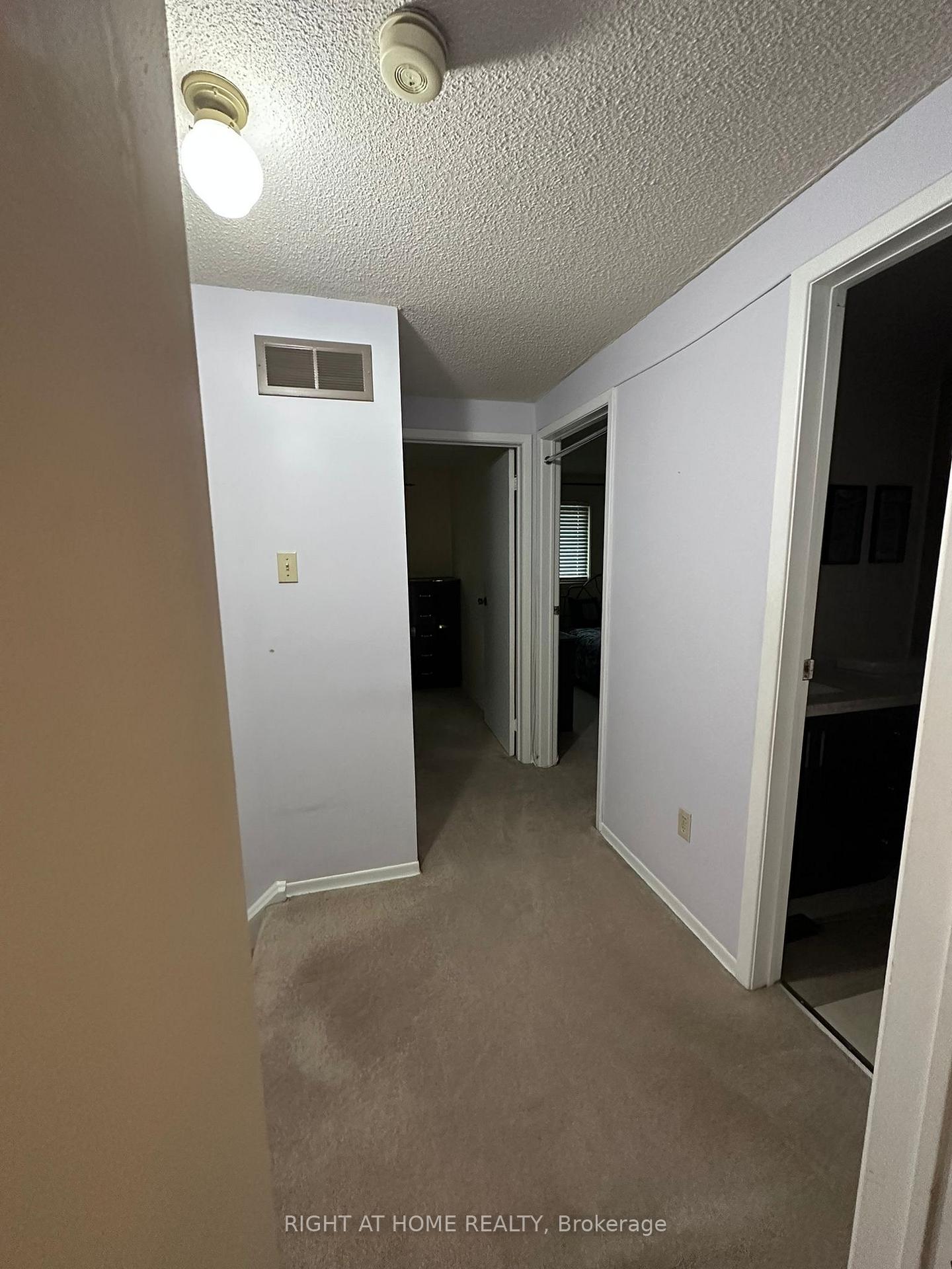 Photo 13 of 130 Dunbar Crescent, Markham, Milliken Mills East — HOMEH