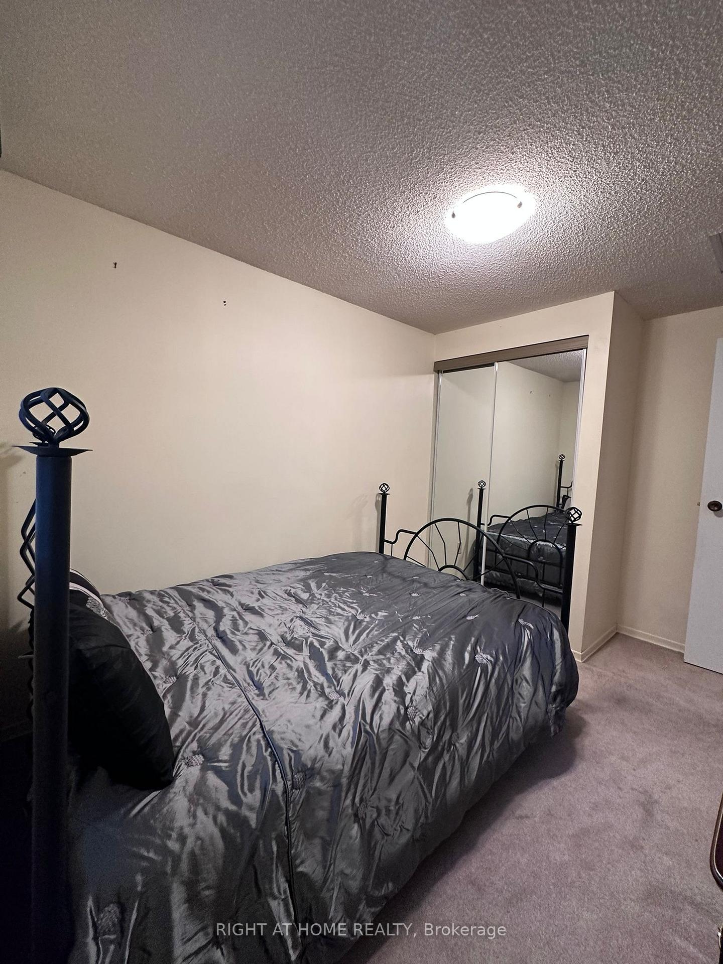 Photo 16 of 130 Dunbar Crescent, Markham, Milliken Mills East — HOMEH