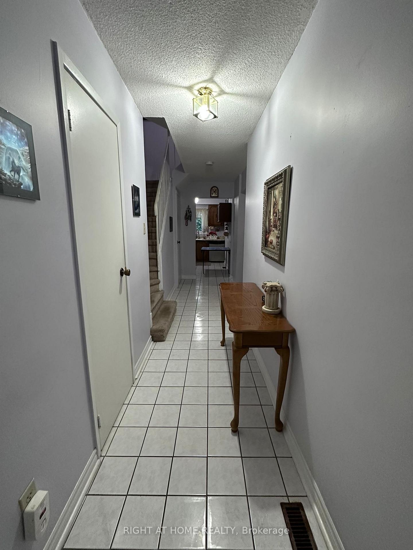 Photo 20 of 130 Dunbar Crescent, Markham, Milliken Mills East — HOMEH
