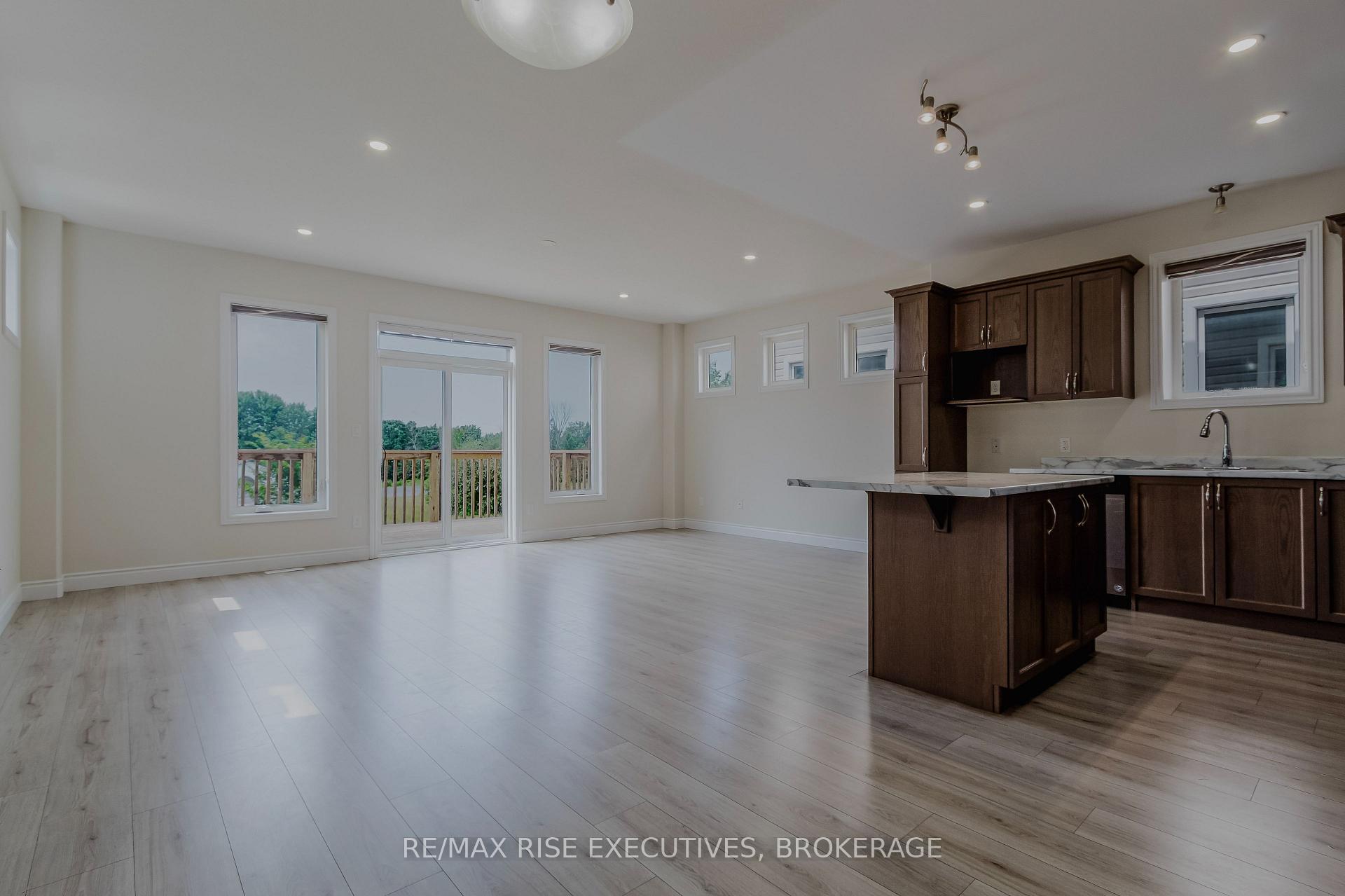 Photo 9 of 463 Beth Crescent, Kingston, City Northwest — HOMEH