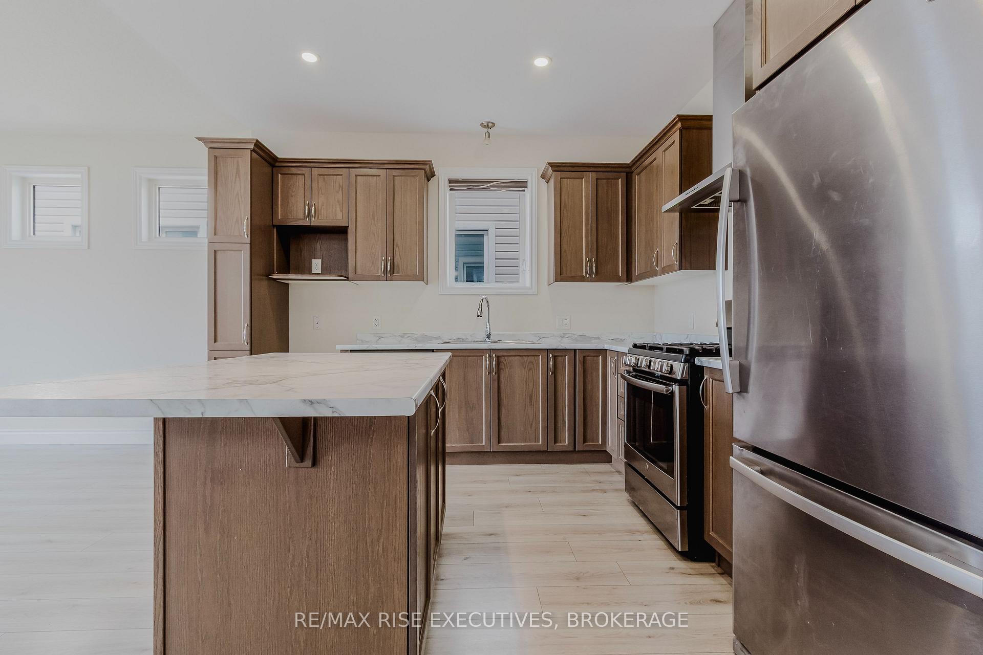 Photo 11 of 463 Beth Crescent, Kingston, City Northwest — HOMEH