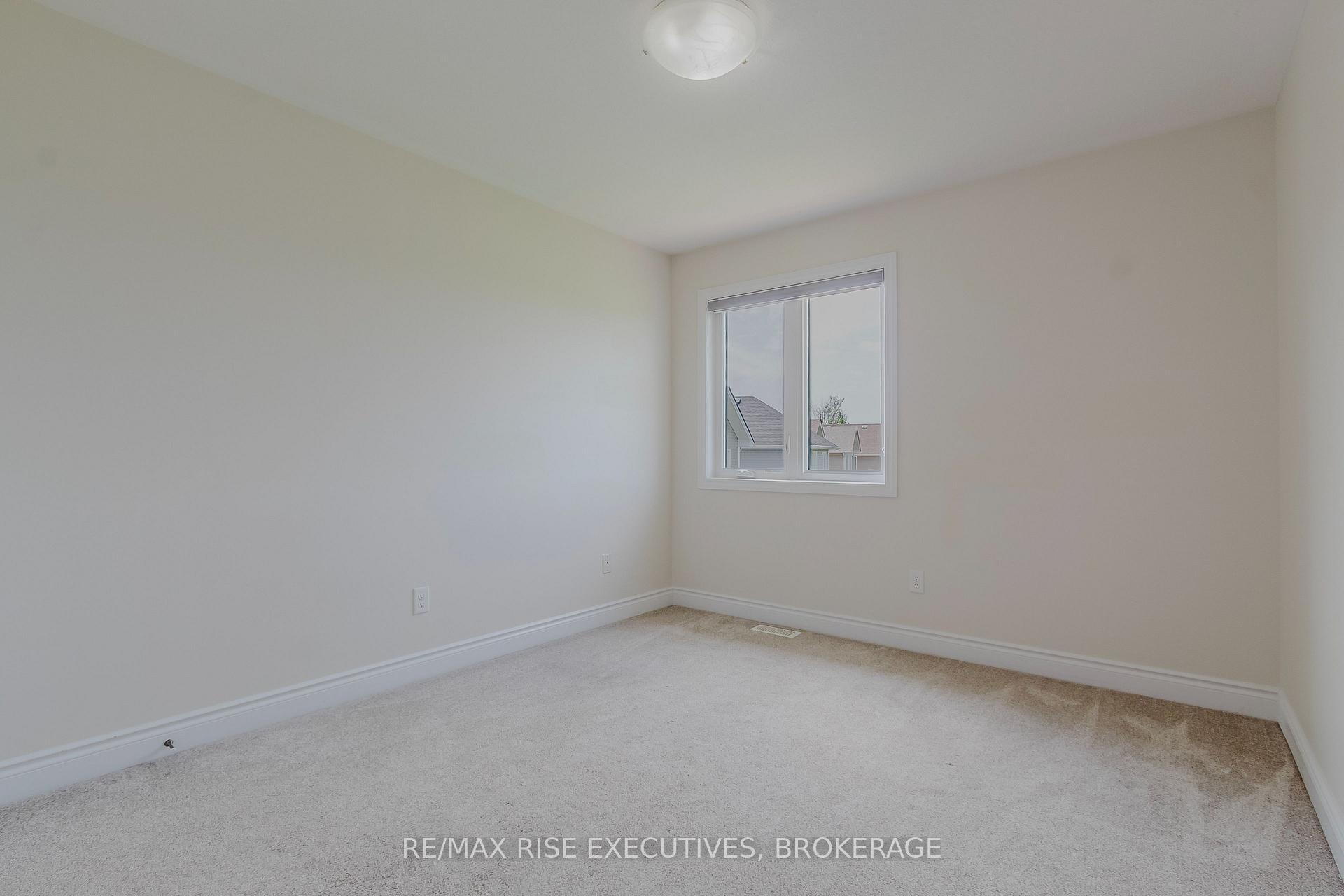 Photo 32 of 463 Beth Crescent, Kingston, City Northwest — HOMEH